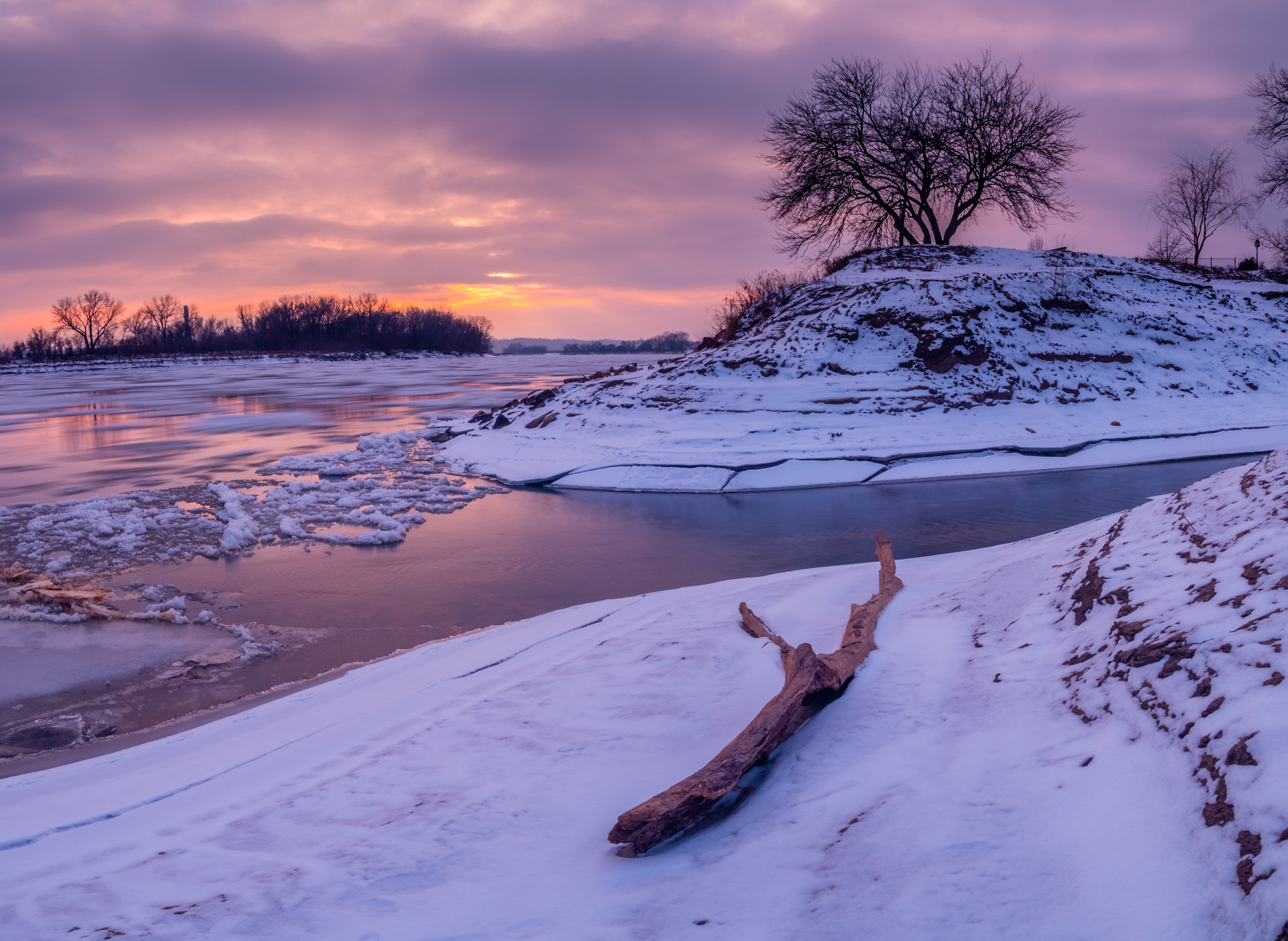 Tamron SP AF 17-50mm F2.8 XR Di II LD Aspherical (IF) sample photo. Wintery sunset, english landing park photography