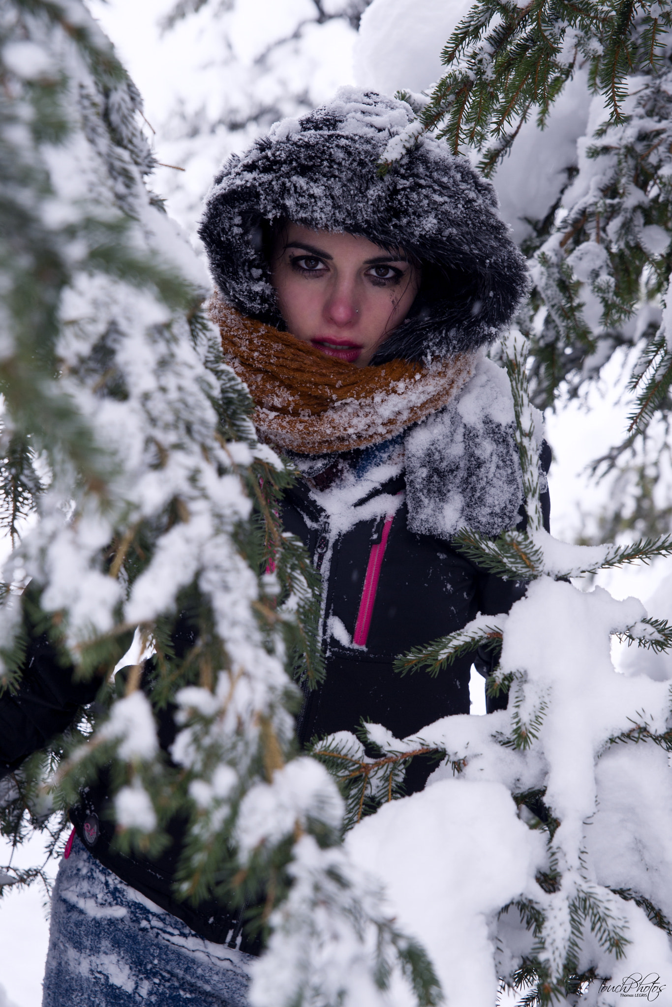 Sigma 24-70mm F2.8 EX DG HSM sample photo. Cache cache avec la neige ! photography