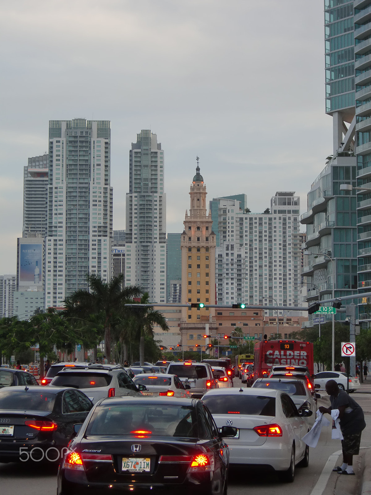 CASIO EX-S12 sample photo. Miami traffic photography