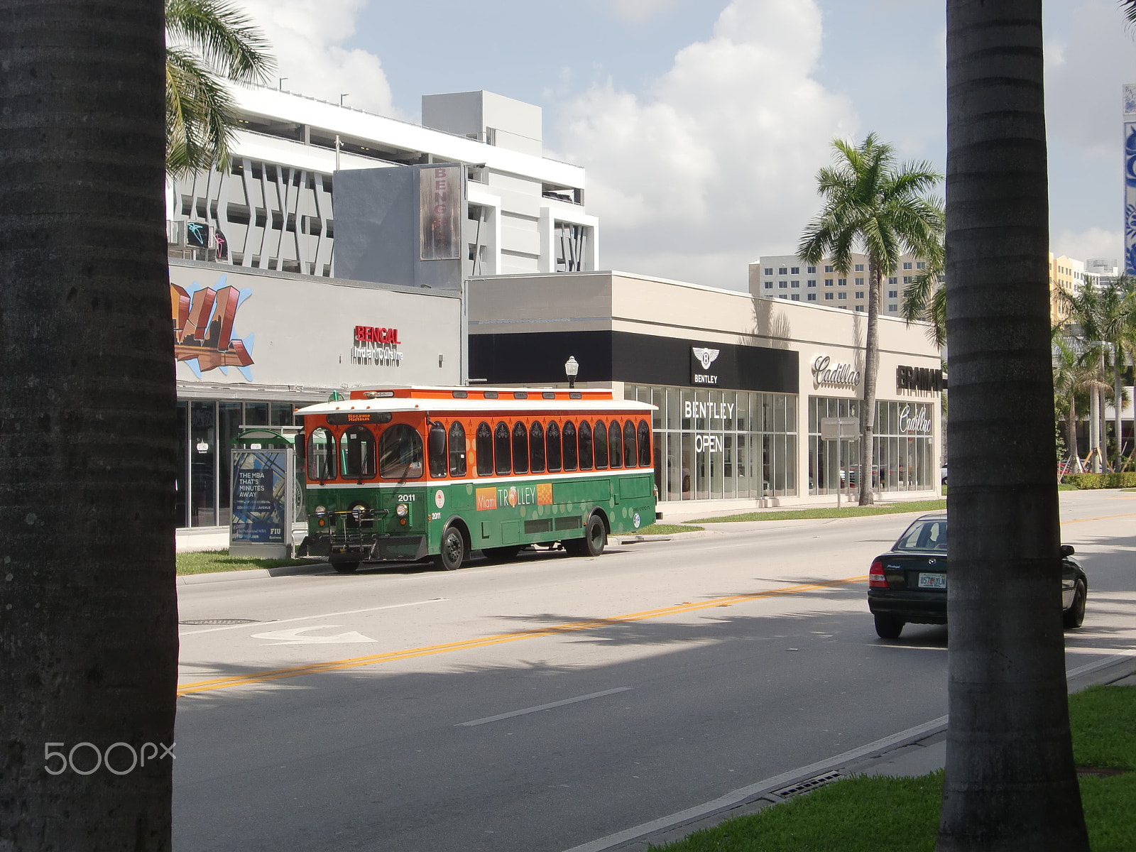 CASIO EX-S12 sample photo. Miami trolley photography