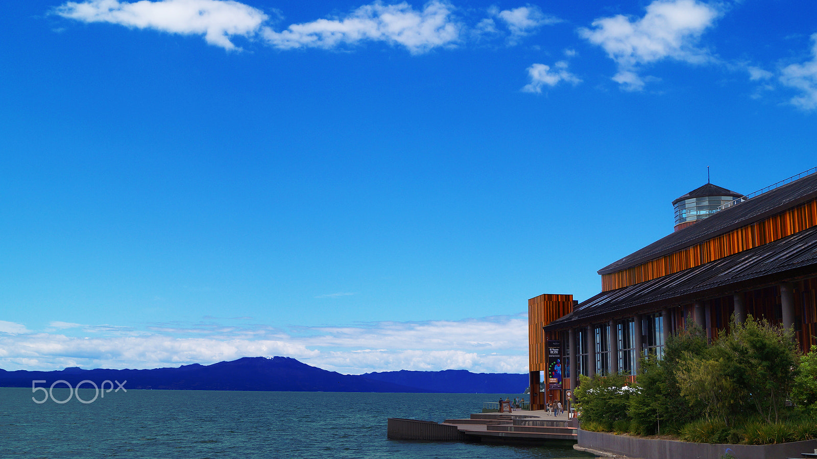 Sony DT 18-55mm F3.5-5.6 SAM II sample photo. Teatro del lago photography