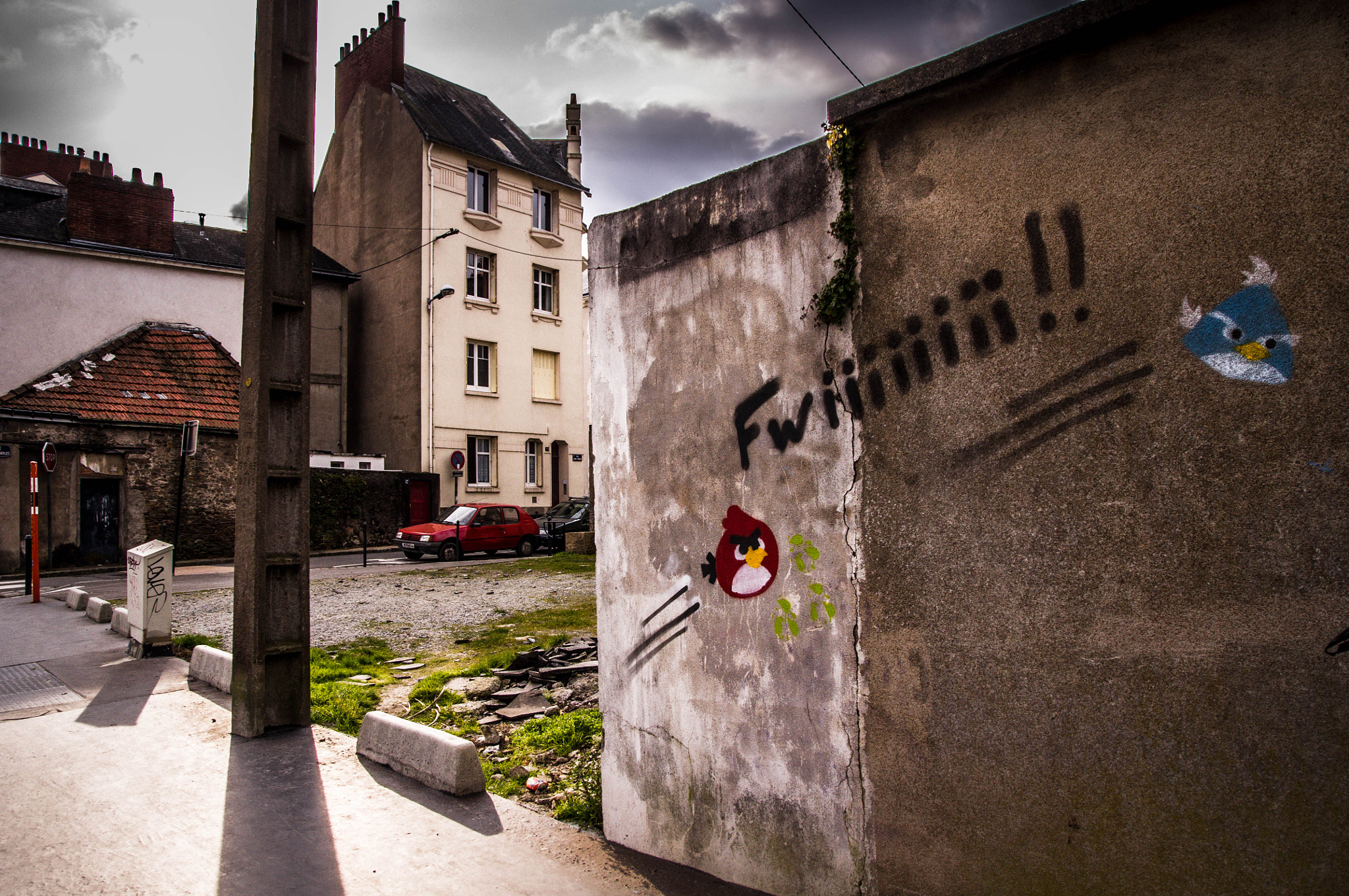 Pentax K-x sample photo. C'est que y a de la graine d'artiste dans le tié-quart (2012) photography