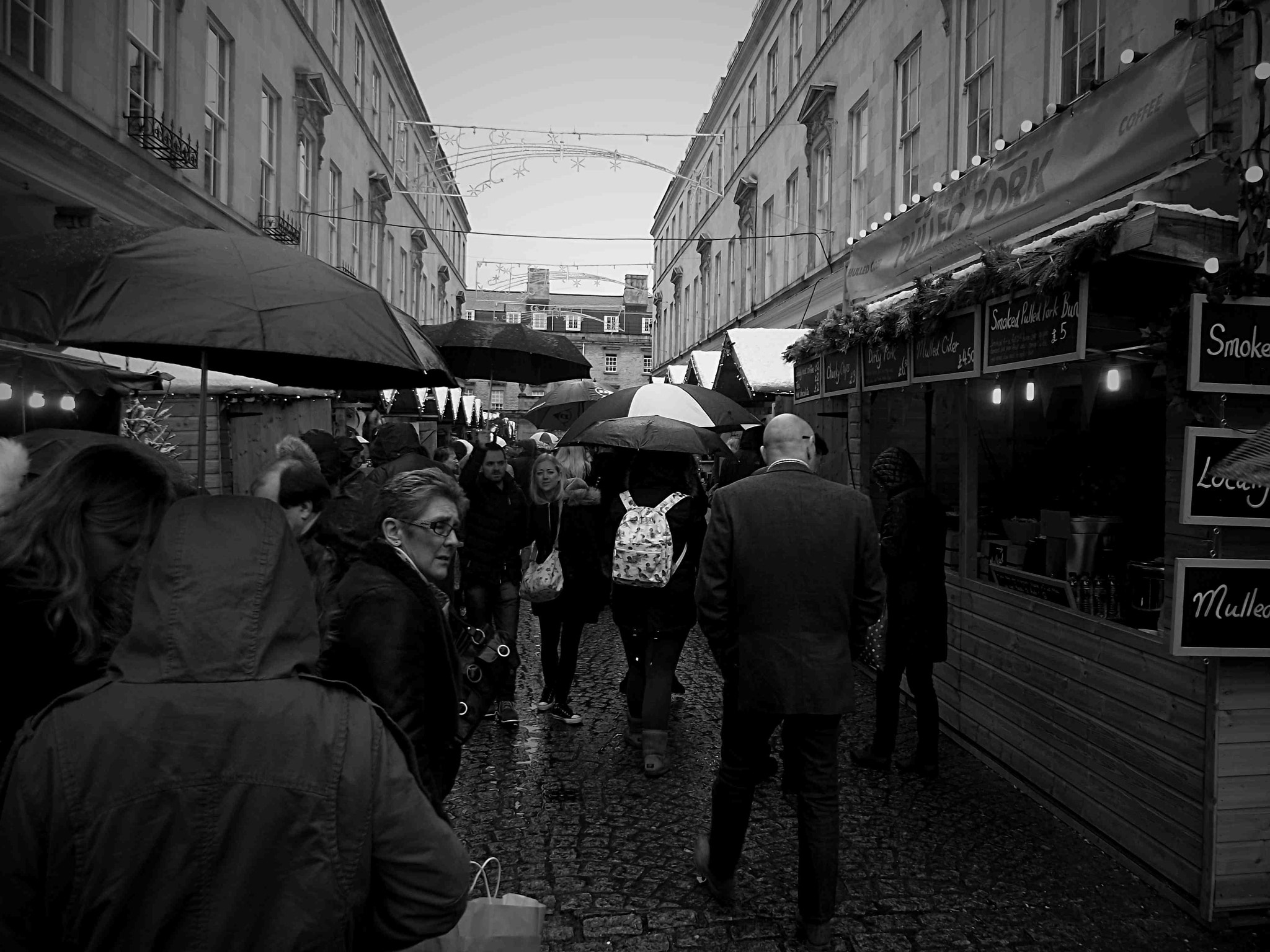 Fujifilm FinePix S1730 sample photo. 11-12-15 - a very wet market - bath photography