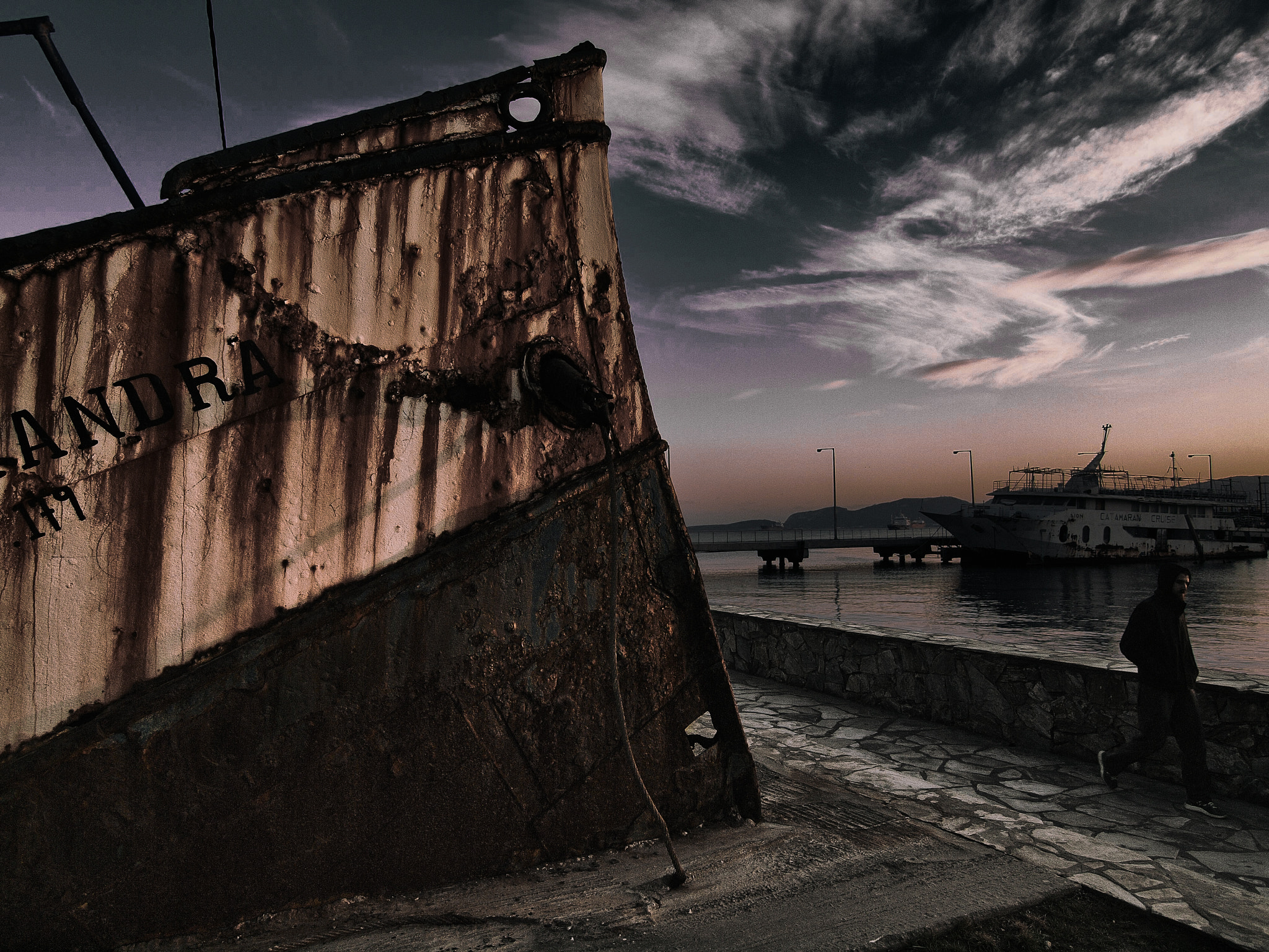 OLYMPUS 11-22mm Lens sample photo. Evening stroll photography