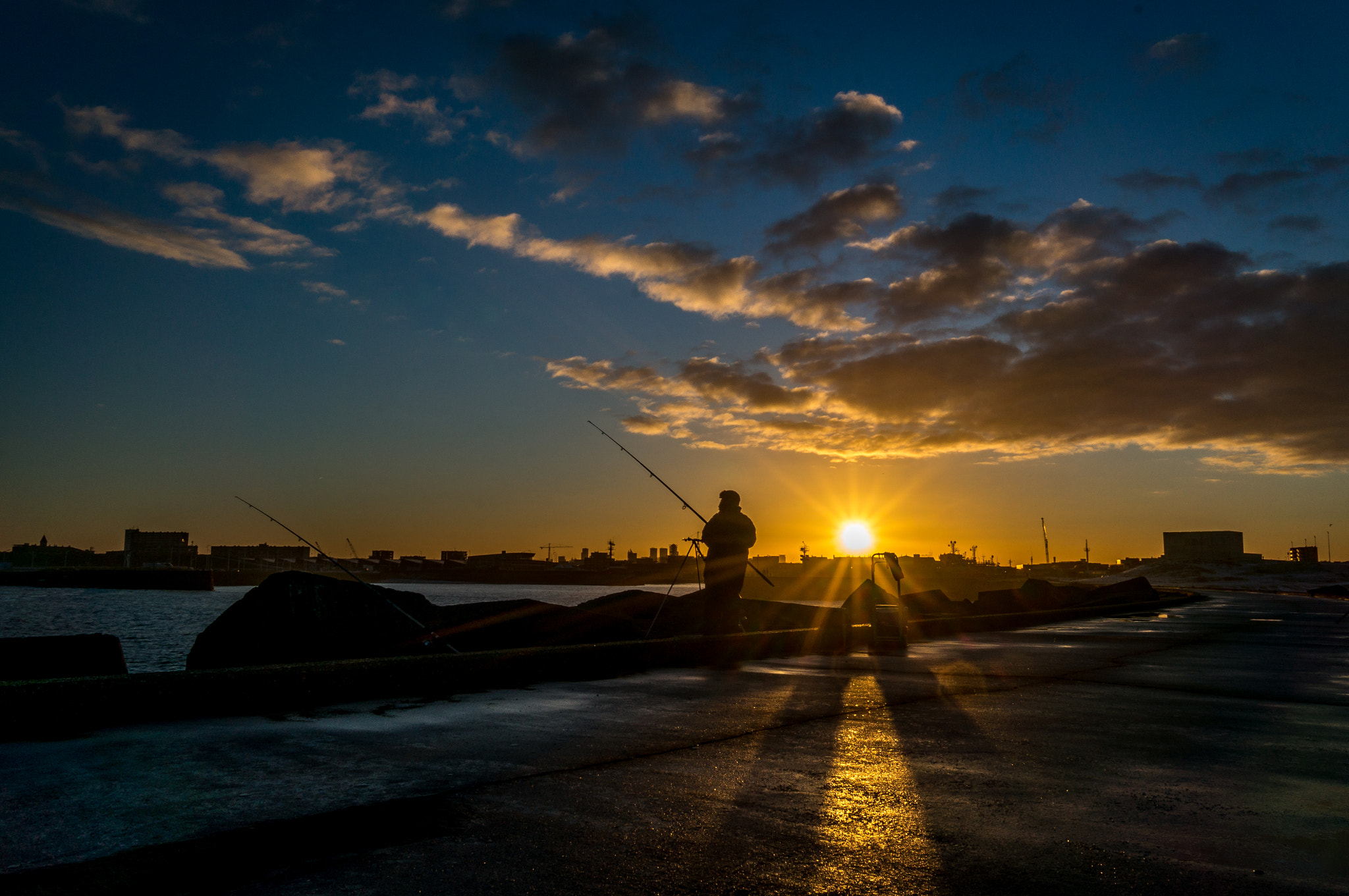 Sony Alpha NEX-5R + Sigma 19mm F2.8 EX DN sample photo. A fine day photography