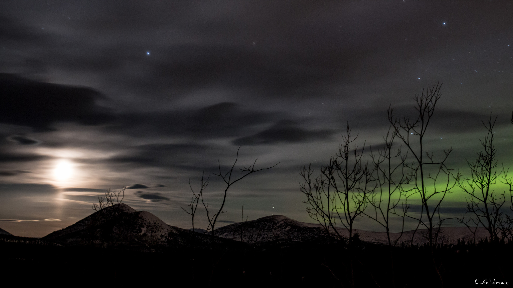 Canon EOS 70D + Canon EF 16-35mm F2.8L USM sample photo. Moon light and aurora i photography