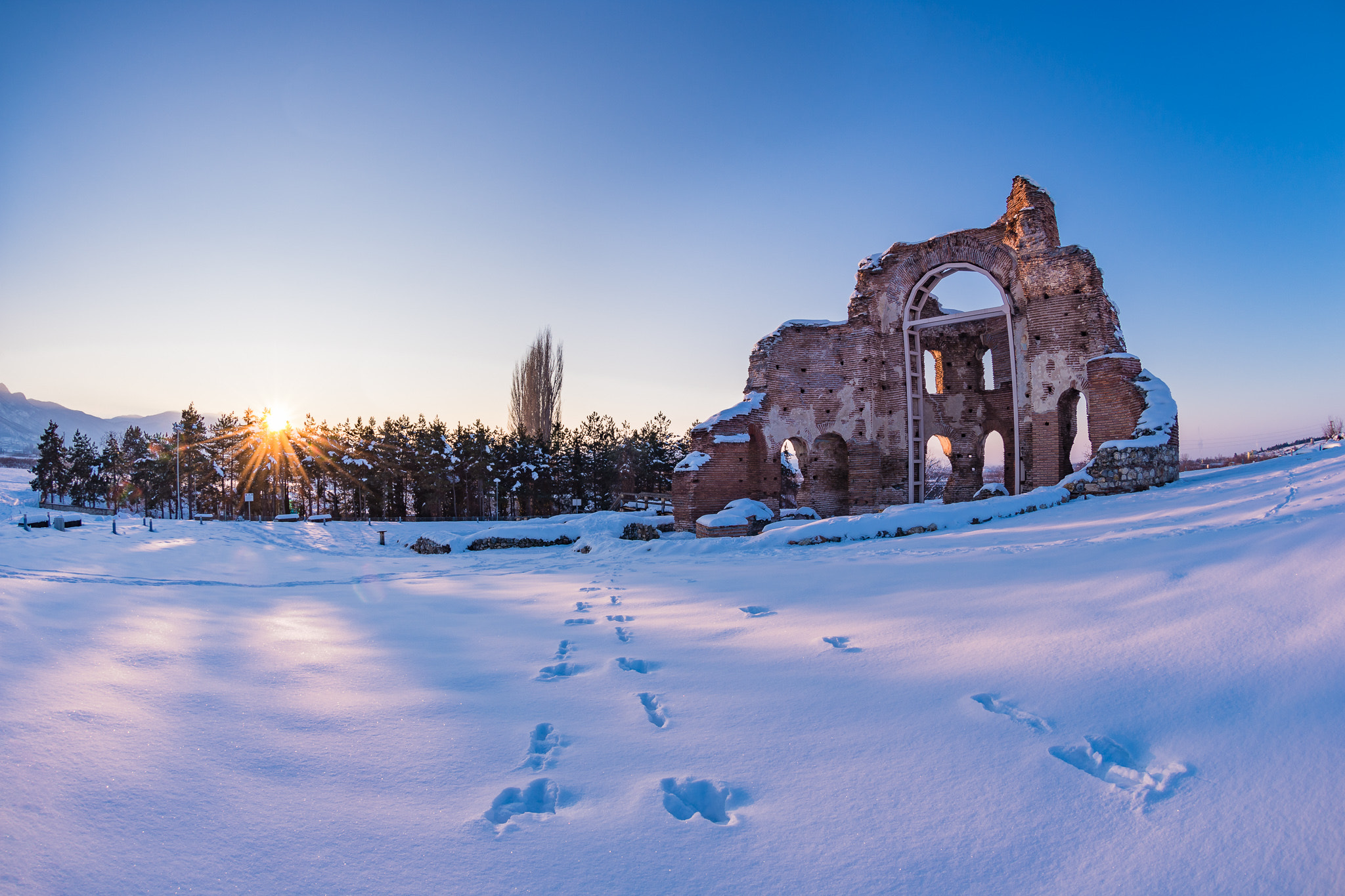 Nikon AF DX Fisheye-Nikkor 10.5mm F2.8G ED sample photo. Bunny tracks photography