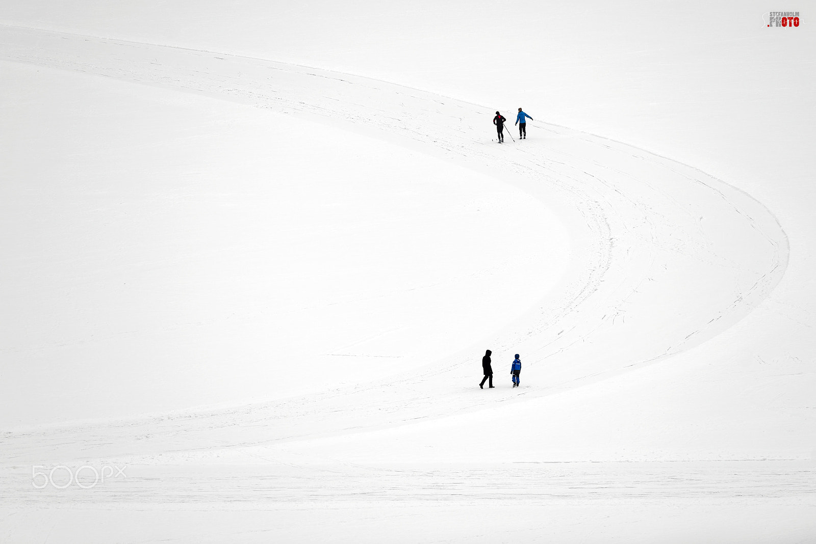 Nikon AF-S Nikkor 300mm F2.8G ED VR II sample photo. Frozen lake photography