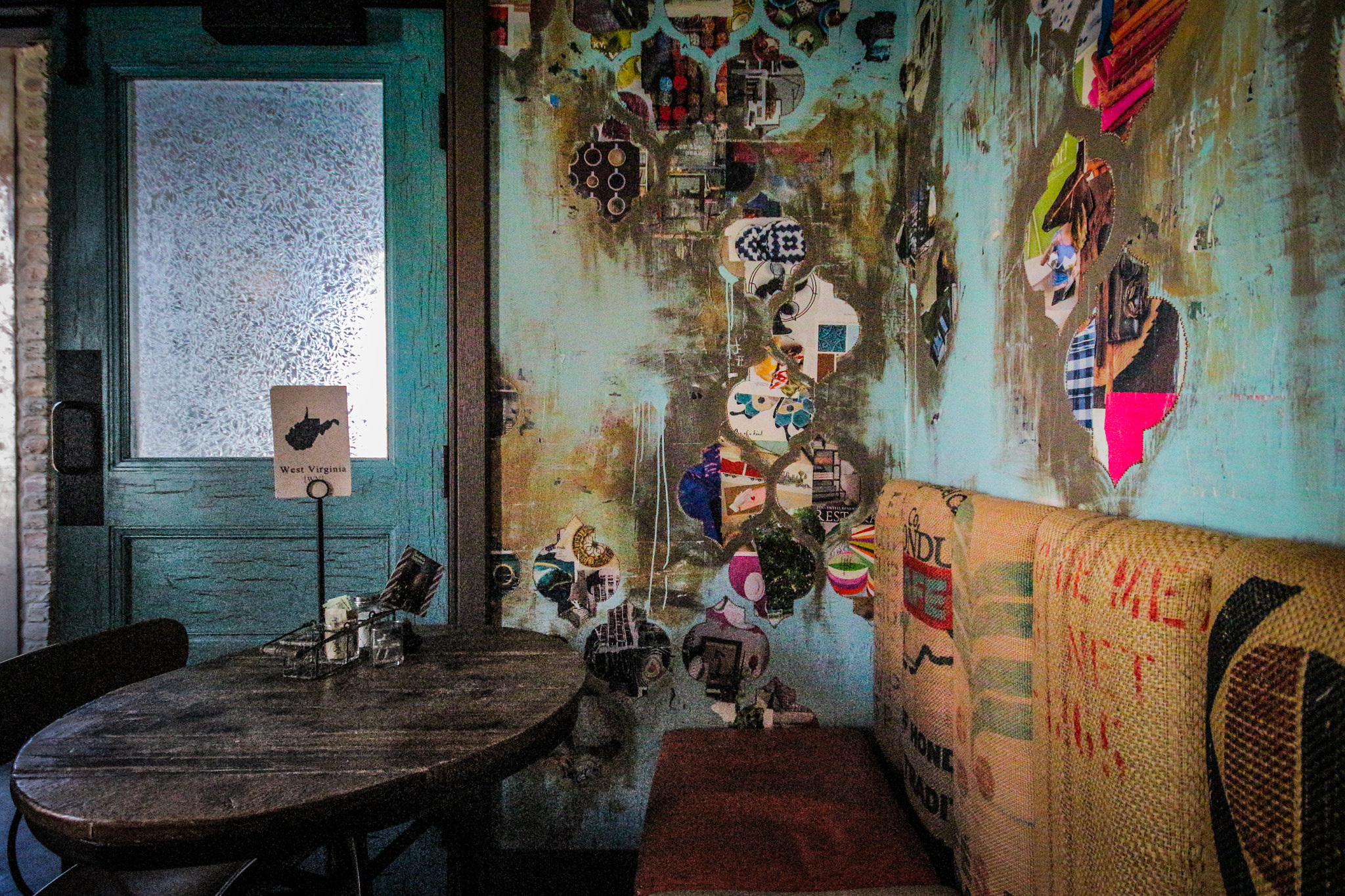 Canon EOS 650D (EOS Rebel T4i / EOS Kiss X6i) sample photo. Coffeehouse vibes photography