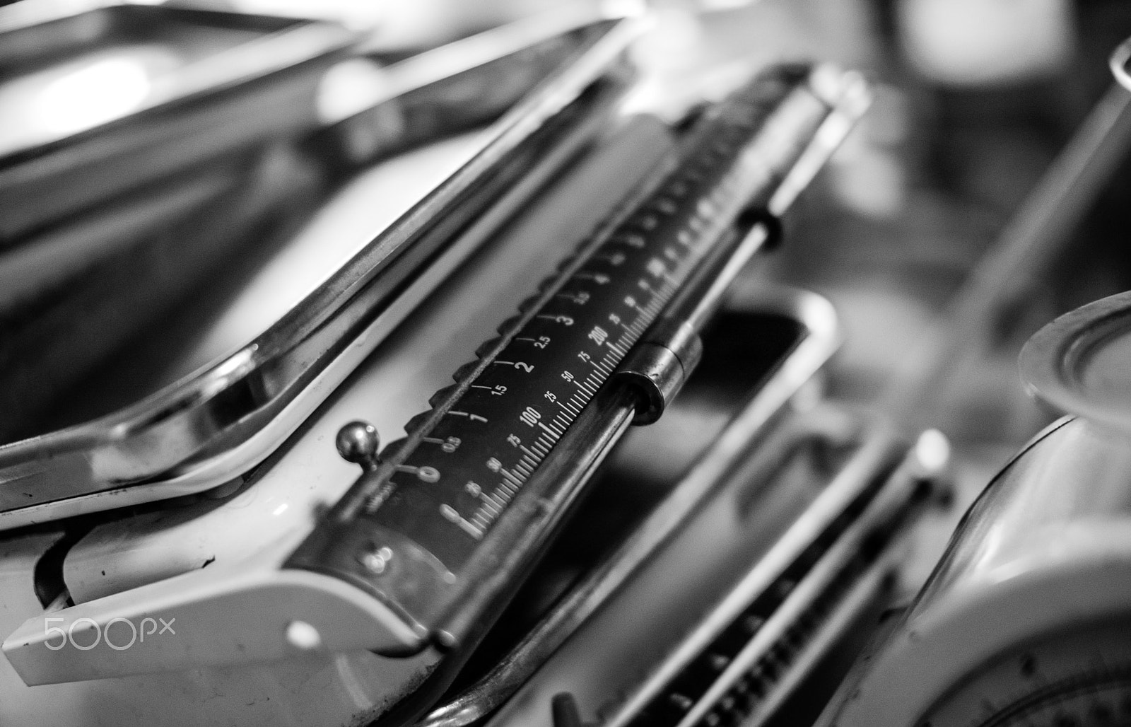Nikon D40 + Sigma 30mm F1.4 EX DC HSM sample photo. Old scales photography