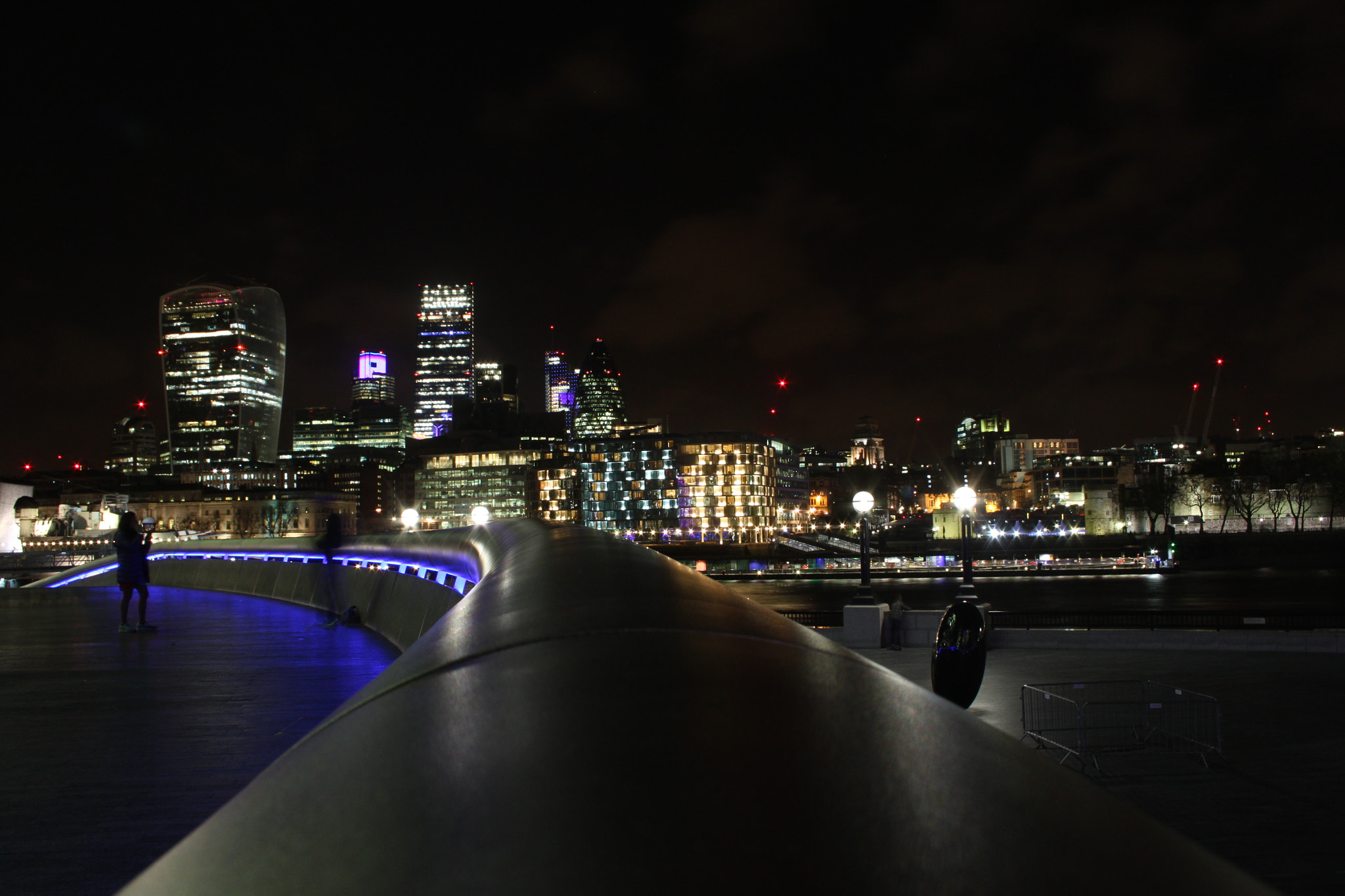 Canon EF-S 18-55mm F3.5-5.6 sample photo. Walkietalkie photography