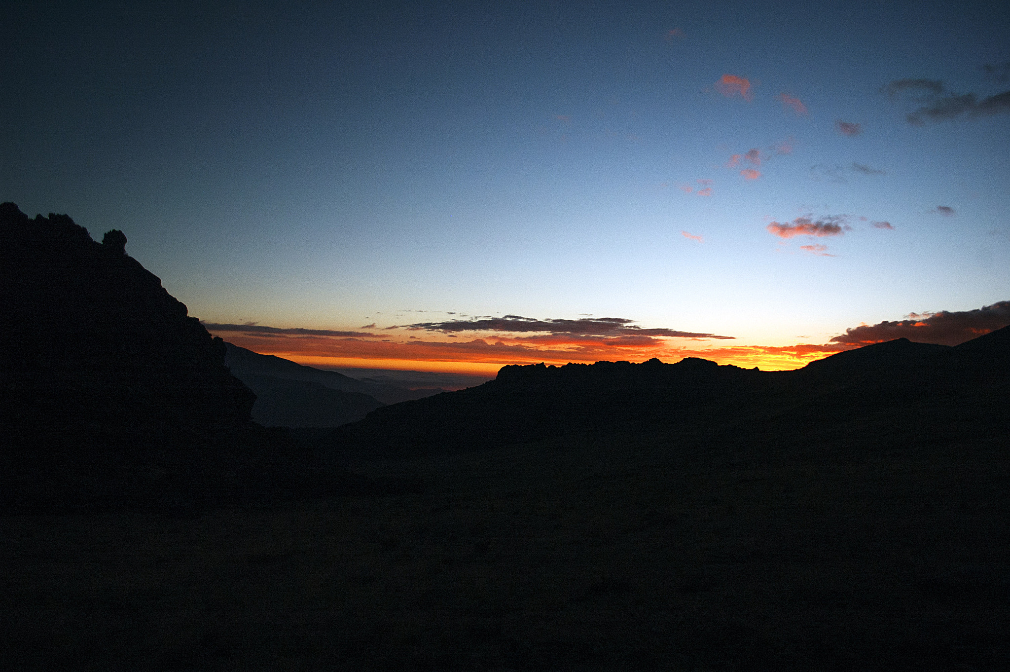 Nikon D70s sample photo. Sunset hatun machay photography