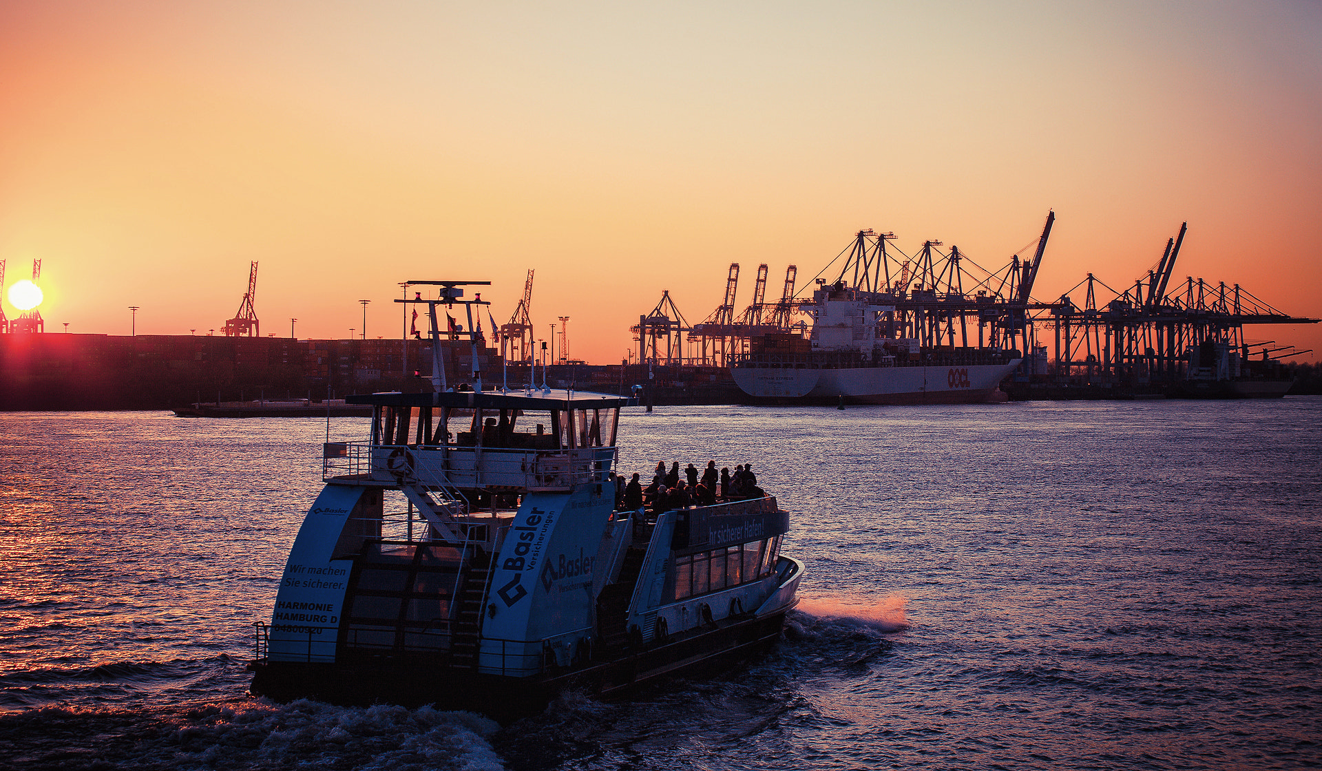Canon EF 70-210mm f/4 sample photo. Harbor sunshine photography