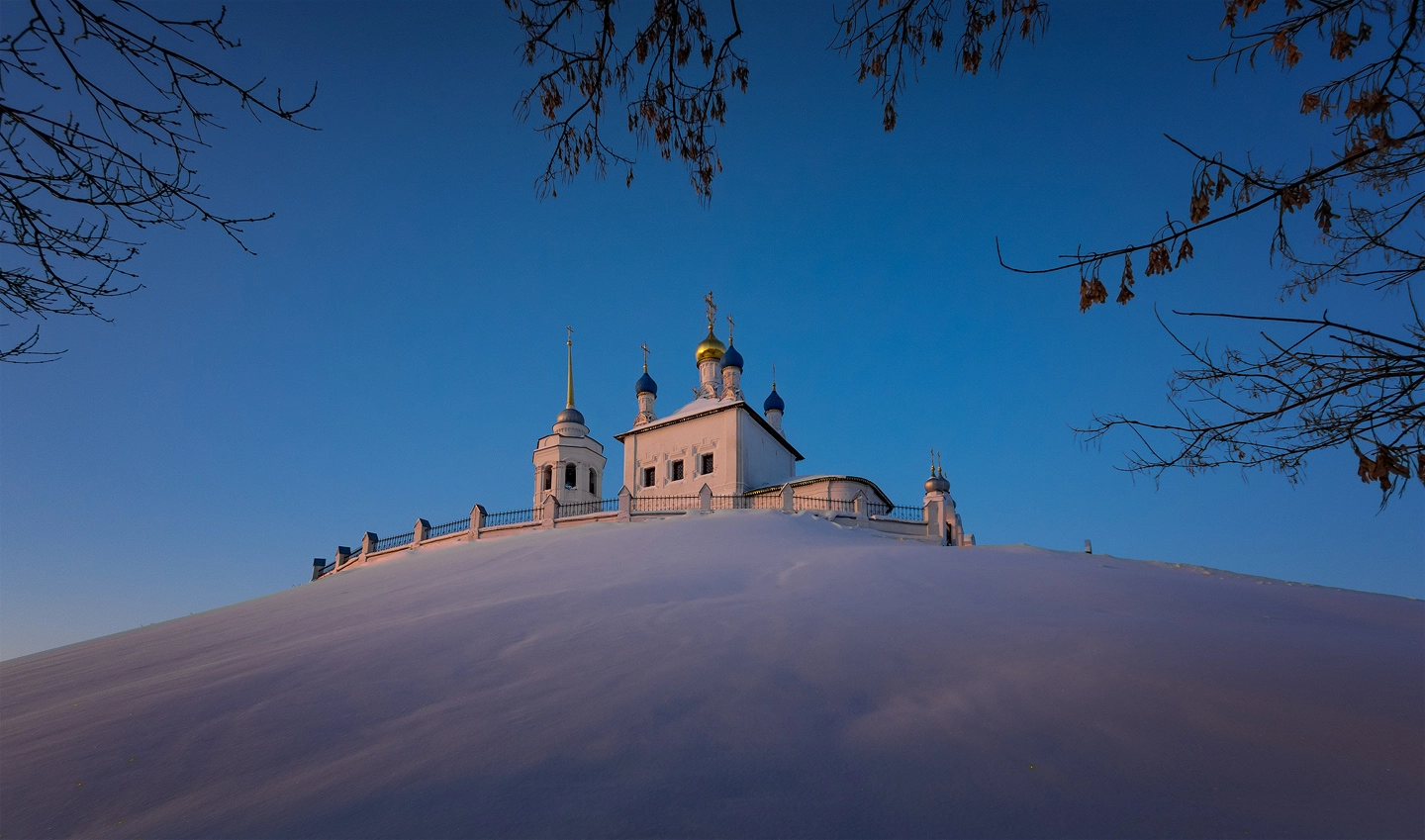 Sony SLT-A77 + Sigma 10-20mm F3.5 EX DC HSM sample photo. Церковь в честь Успения Пресвятой Богородицы. photography