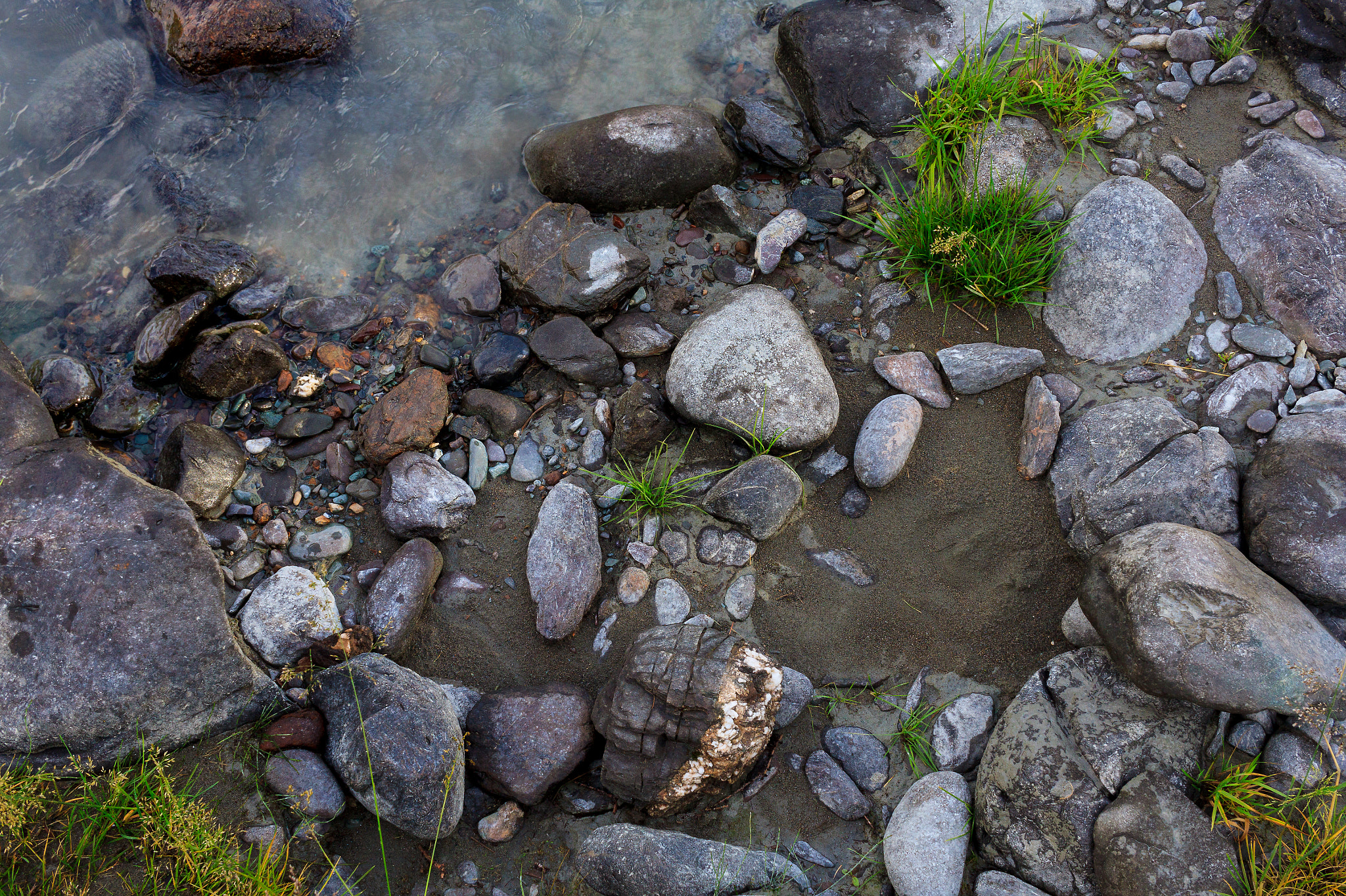 Canon EF-S 24mm F2.8 STM sample photo. Rocks photography