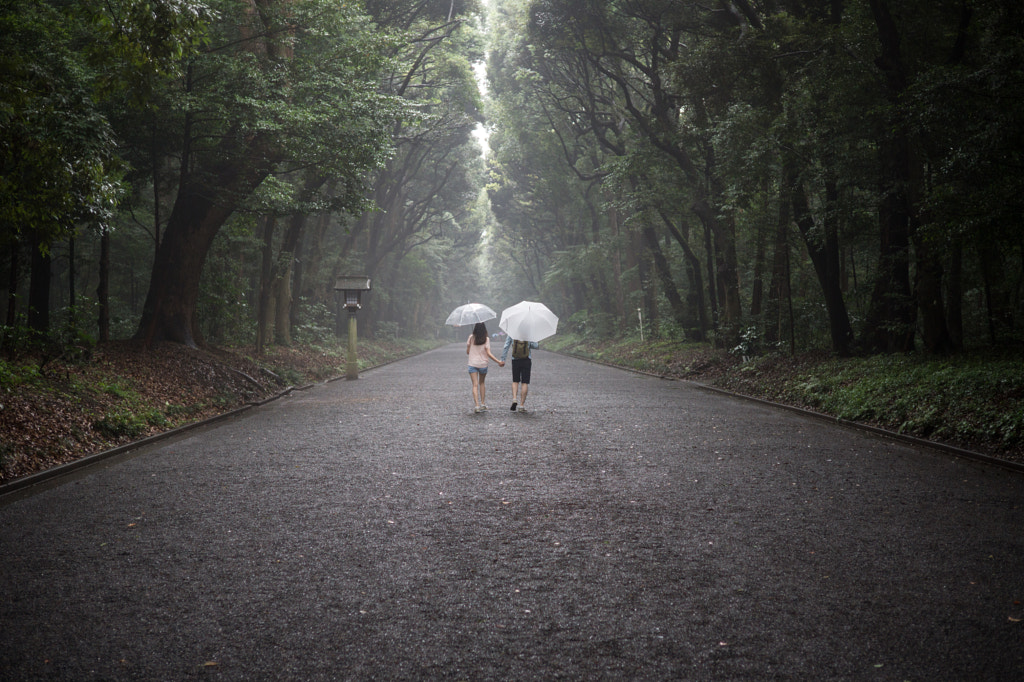 Lovers in Yoyogi Park by Bruno Labarbere on 500px.com