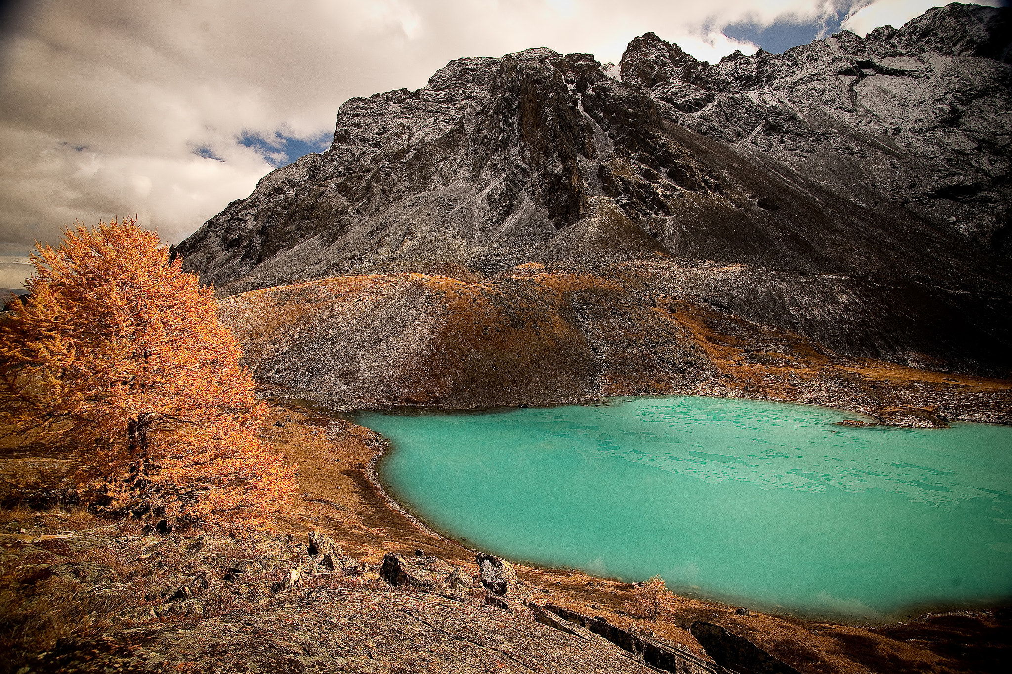 Sony Alpha DSLR-A850 + Minolta AF 17-35mm F2.8-4 (D) sample photo. Altai shavla-maashei photography