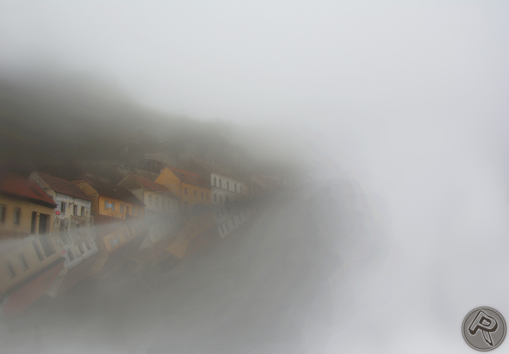 18.00 - 105.00 mm f/3.5 - 5.6 sample photo. It's foggy photography