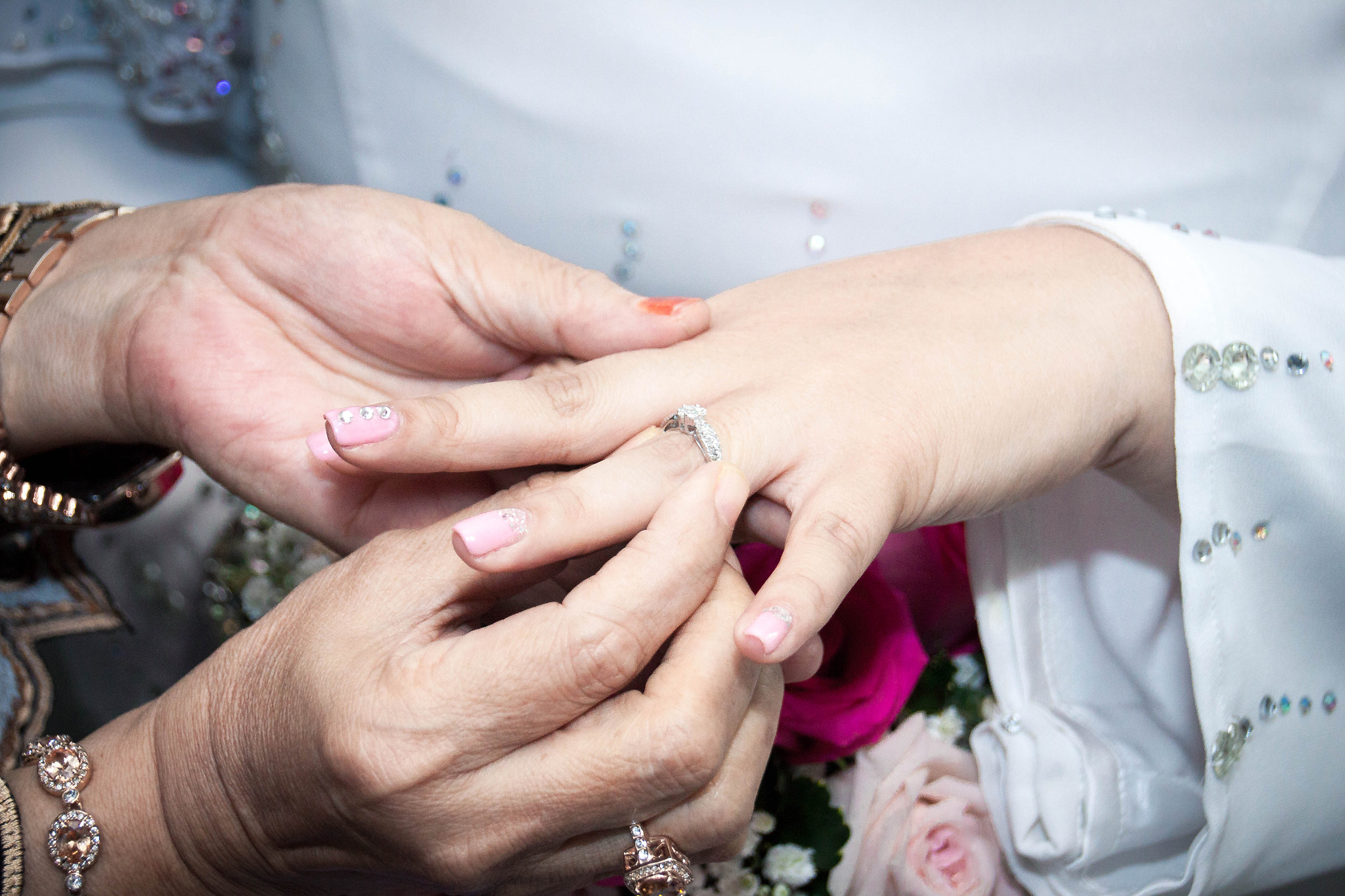 Sigma 18-250mm F3.5-6.3 DC OS HSM sample photo. Marinah & najib engagement photography