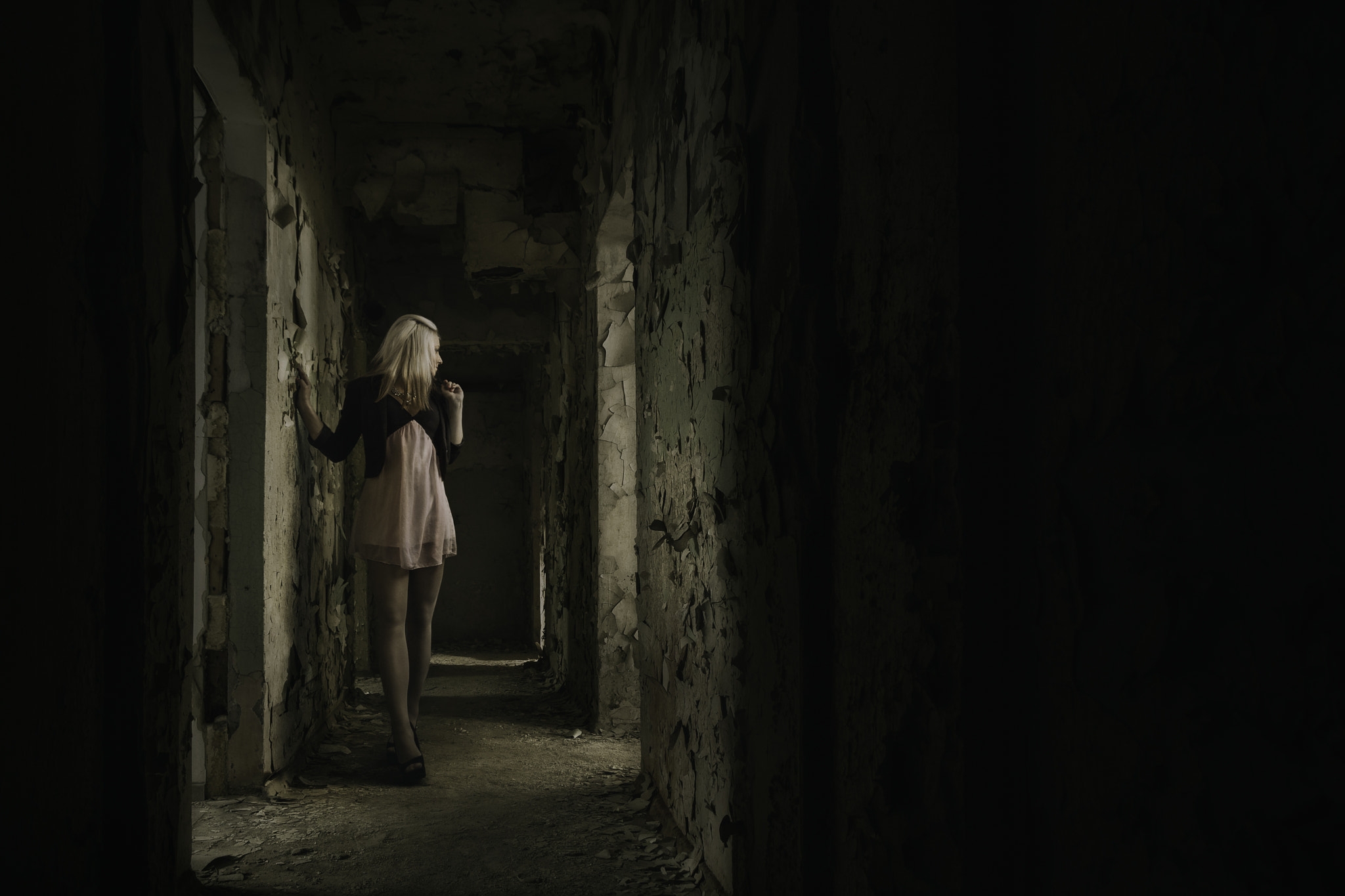 Sony ILCA-77M2 sample photo. Beauty in desolation photography