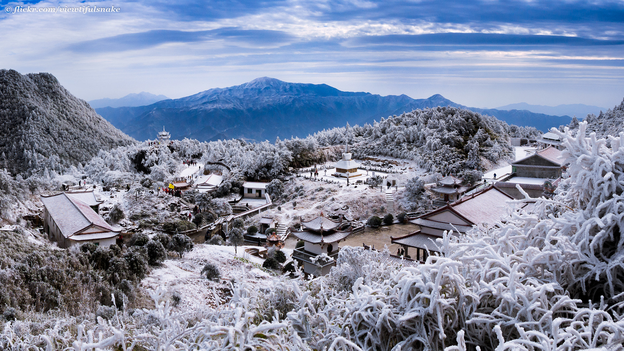 Olympus OM-D E-M10 + Panasonic Lumix G 14mm F2.5 ASPH sample photo. Snow scene @ jiuxian mountain photography