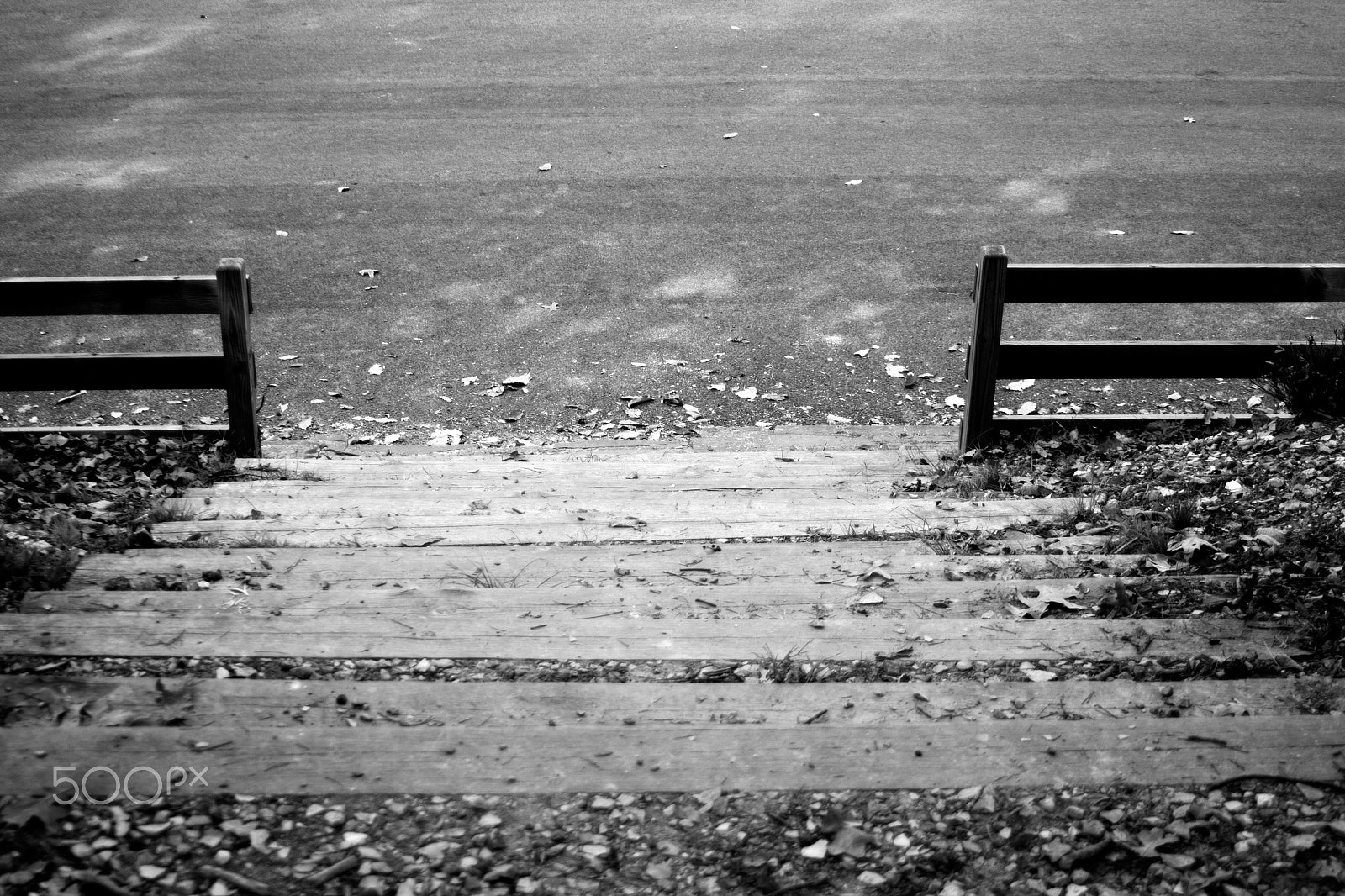 Canon EF 35-80mm f/4-5.6 sample photo. The straight path photography