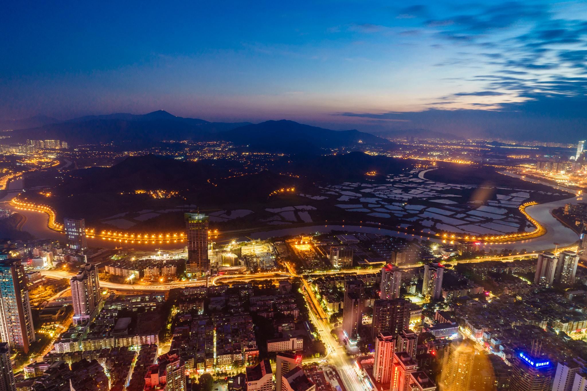 FE 21mm F2.8 sample photo. The light of the city photography