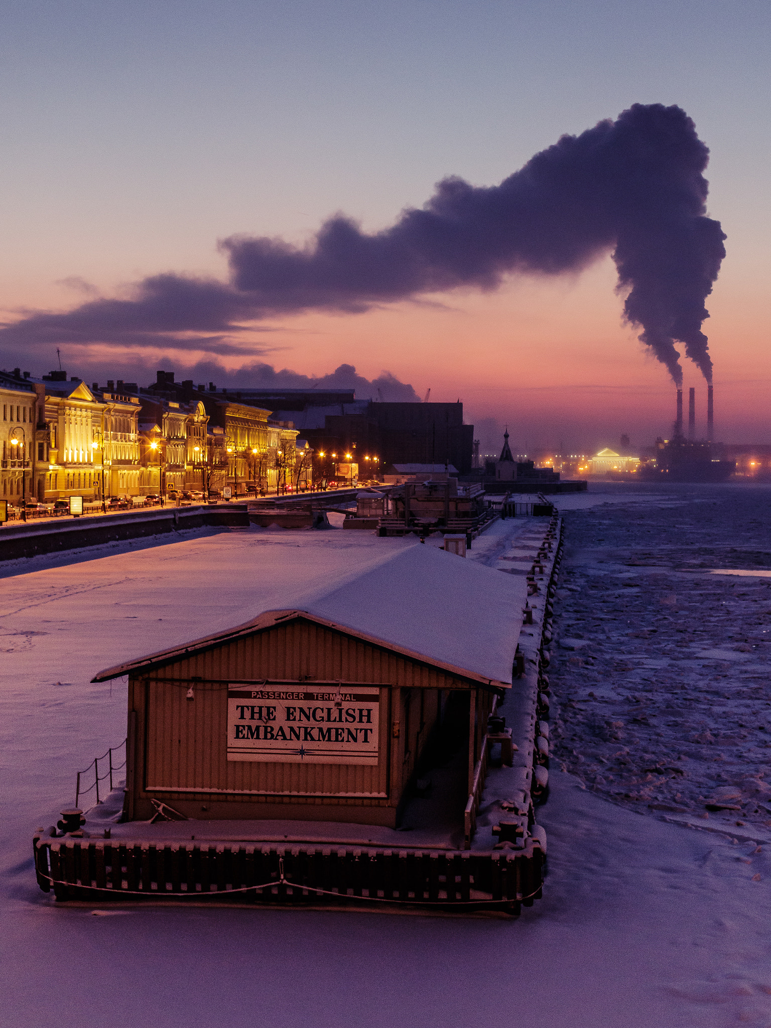 Canon EF 35mm F2 IS USM sample photo. Frozen pier photography