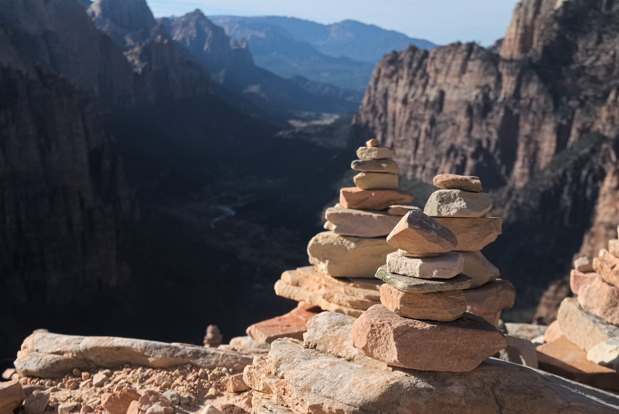 Nikon D80 + Sigma 18-50mm F2.8 EX DC Macro sample photo. Watching over the canyon photography