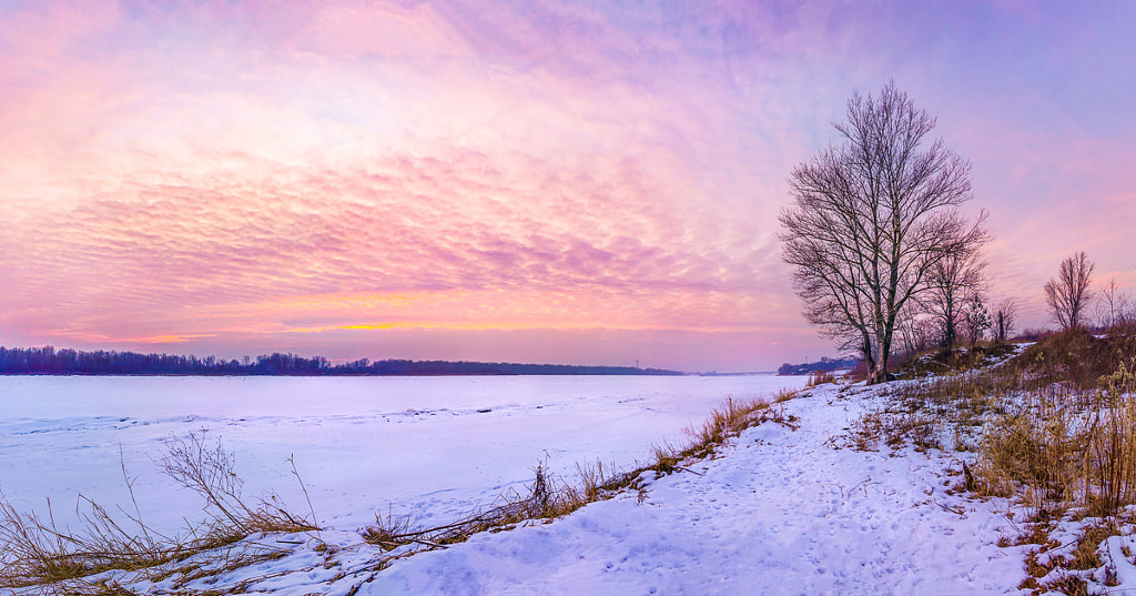 Evening on frozen Vistula by Dmytro Korol on 500px.com