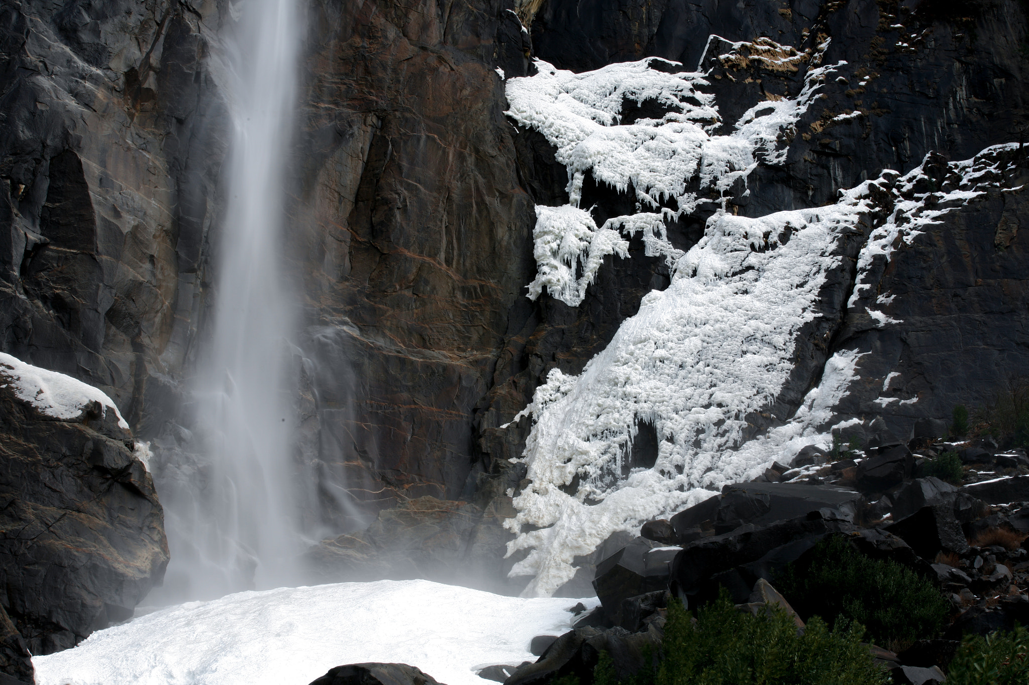 Canon EF 70-200mm F2.8L IS II USM sample photo. Bridalveil falls photography