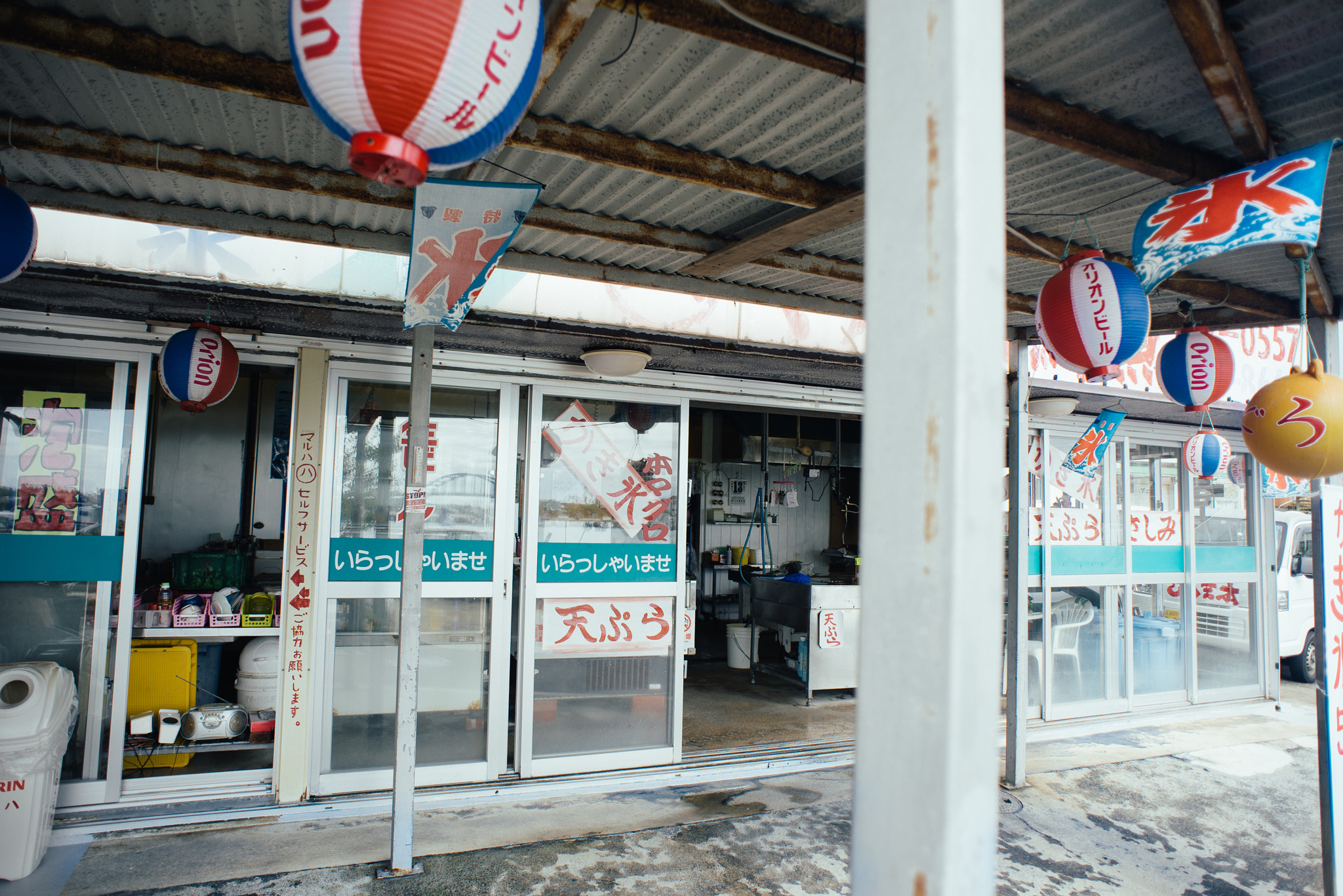 Nikon D600 + Nikon AF Nikkor 20mm F2.8D sample photo. Fast food photography
