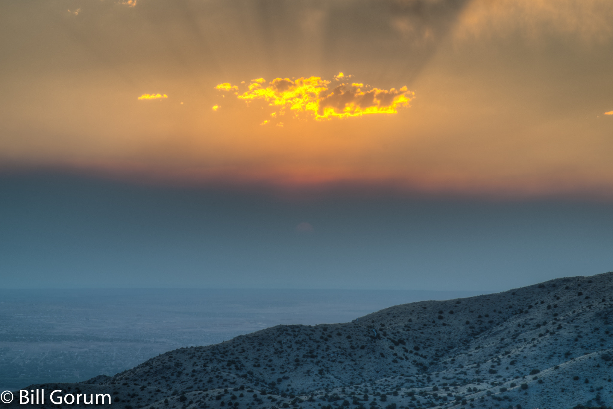 Nikon D200 sample photo. Smokey sunset over albuquerque, new mexico. photography