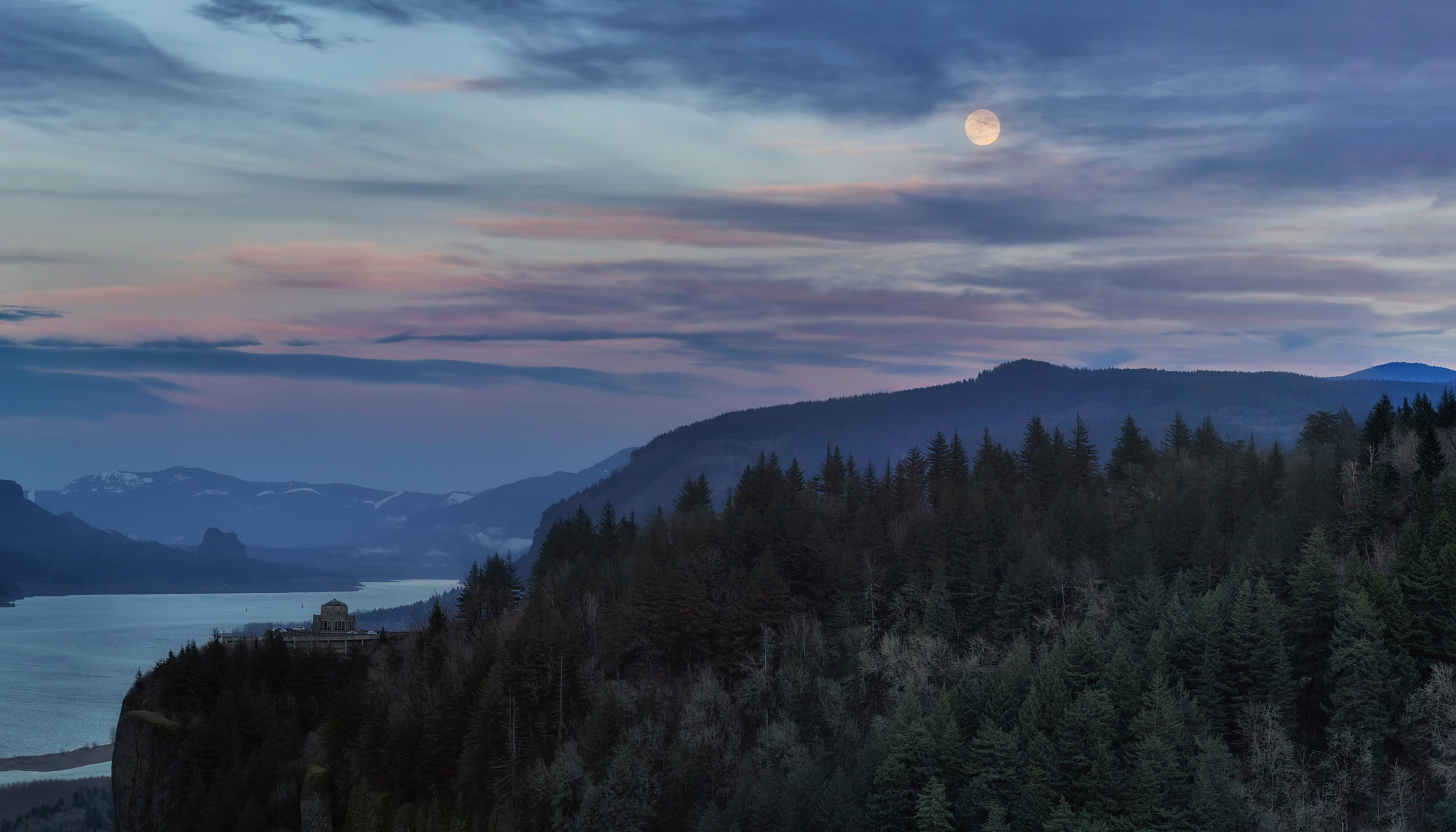 Canon EOS 60D + Canon EF 100mm F2.8 Macro USM sample photo. Moonrise over crown point photography