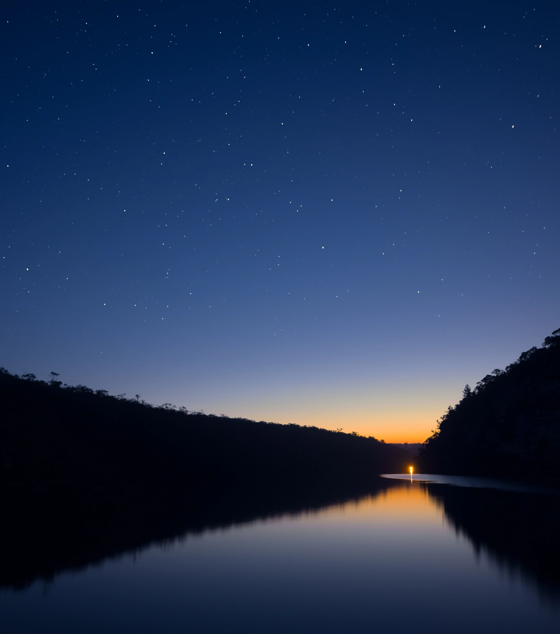 Olympus M.Zuiko Digital ED 7-14mm F2.8 PRO sample photo. Blue hour photography