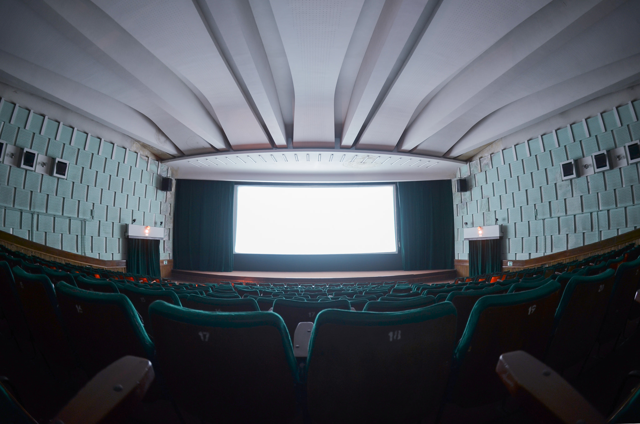 Nikon D5100 + Sigma 10mm F2.8 EX DC HSM Diagonal Fisheye sample photo. Empty cinema photography