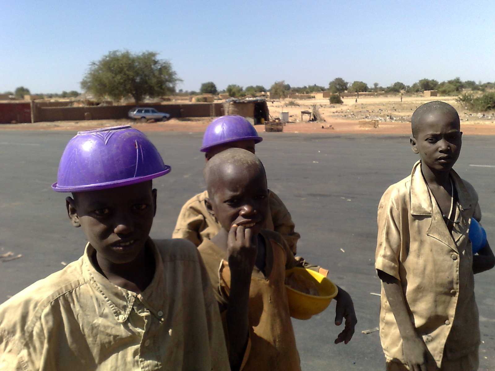 Nokia N95 sample photo. Childrens at niger border photography