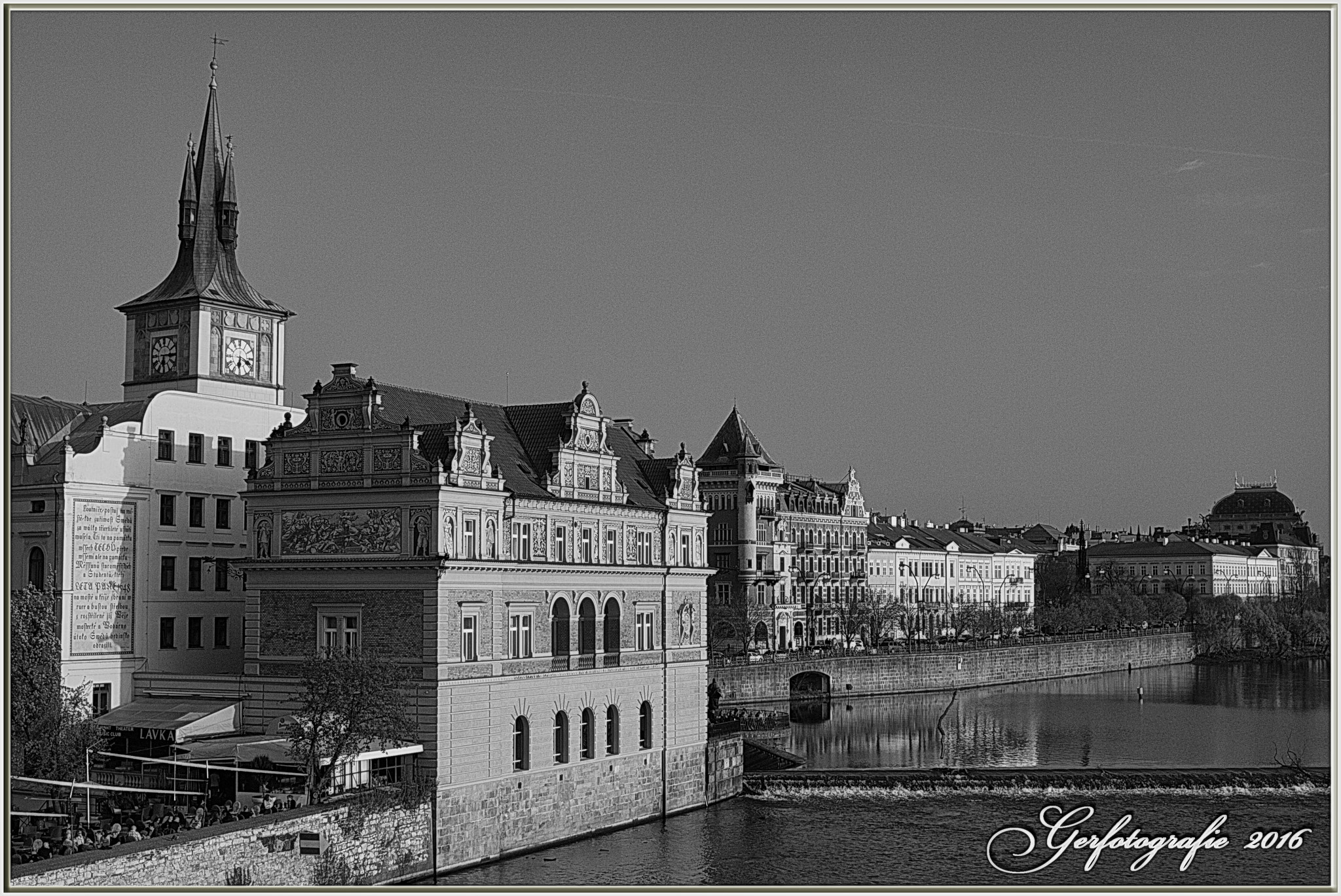Canon EOS 1000D (EOS Digital Rebel XS / EOS Kiss F) sample photo. Prague photography
