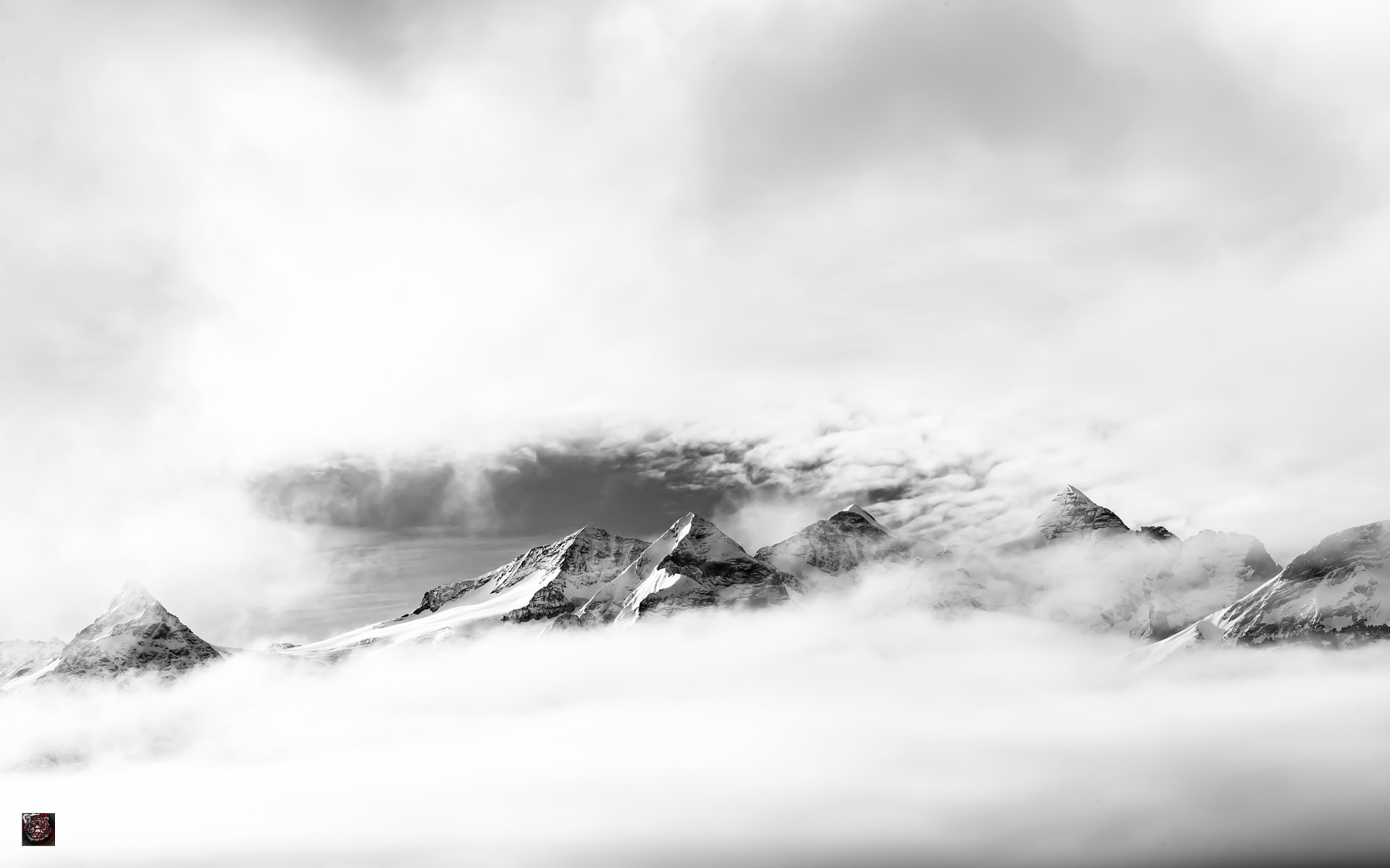 Leica M9 + Leica APO-Summicron-M 90mm F2 ASPH sample photo. Winter: mountains in the sky - wetterhorn massiv (up to 3'700 m.ü.m.) photography