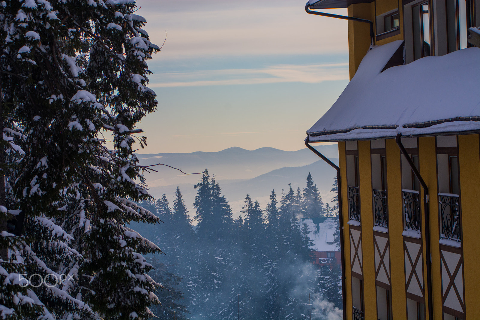 AF Zoom-Nikkor 35-80mm f/4-5.6D N sample photo. Mountains photography