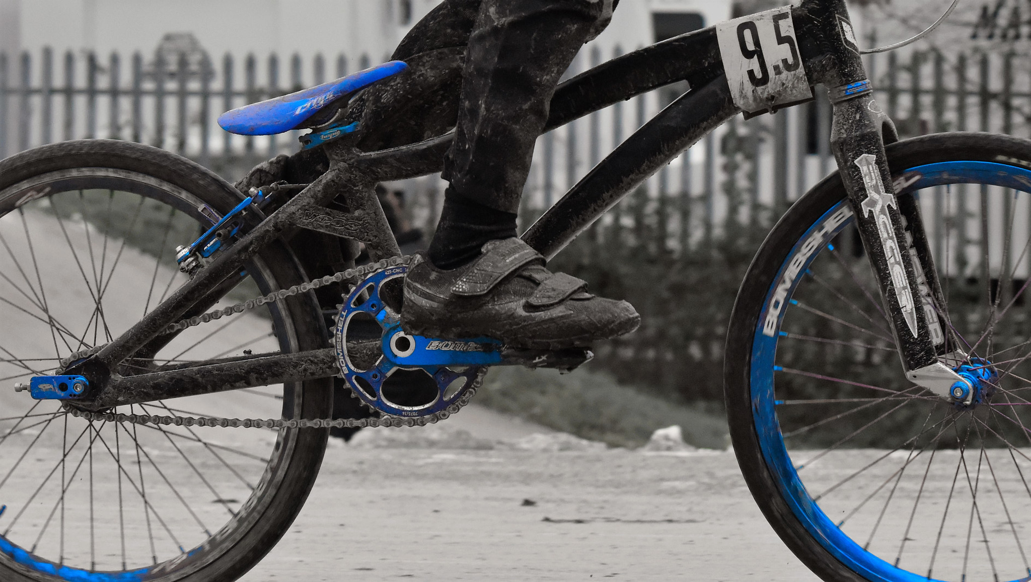Sigma 70-200mm F2.8 EX DG Macro HSM II sample photo. Rtj black and blue photography