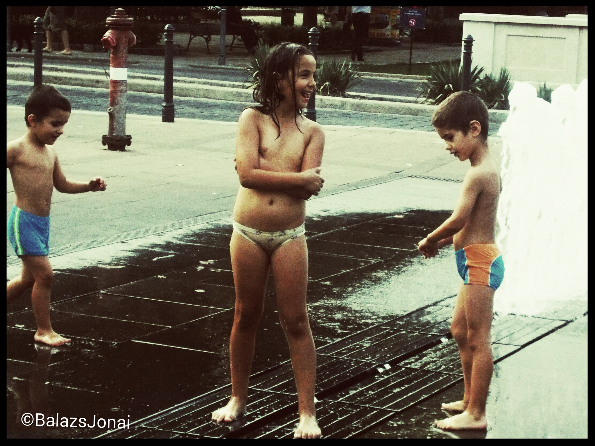 Nikon Coolpix L26 sample photo. Summer in the city, budapest 2012 photography