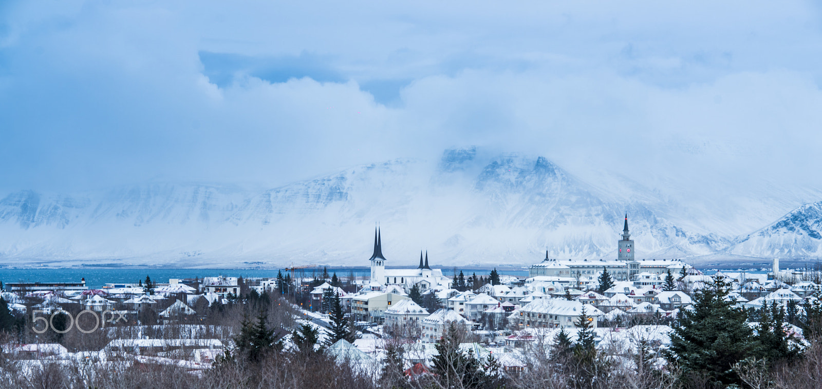 Nikon D810 + Nikon AF Nikkor 105mm F2D DC sample photo. Reykjavik suburb photography