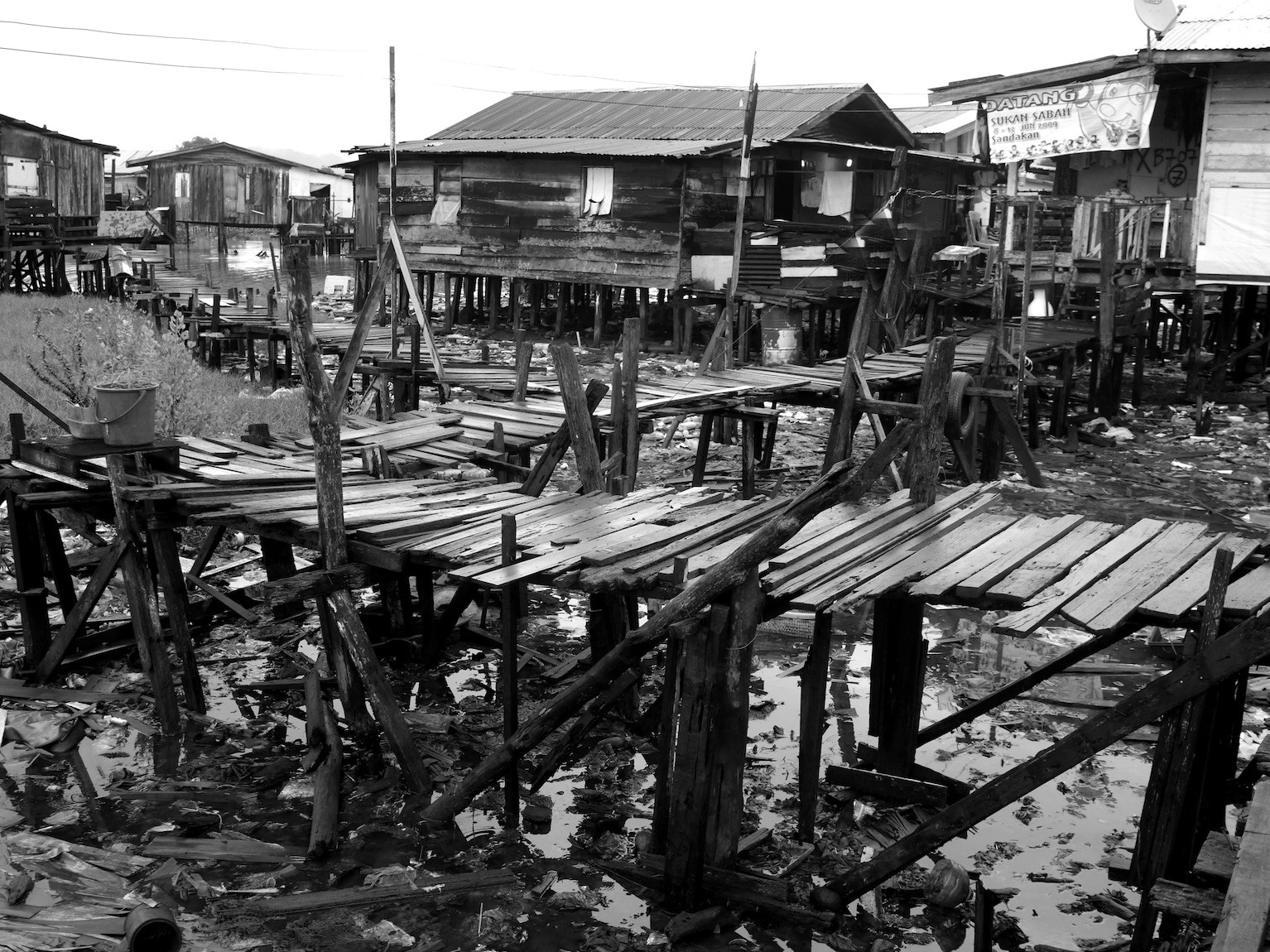 Panasonic Lumix DMC-GH2 sample photo. The walkway to hell…. photography