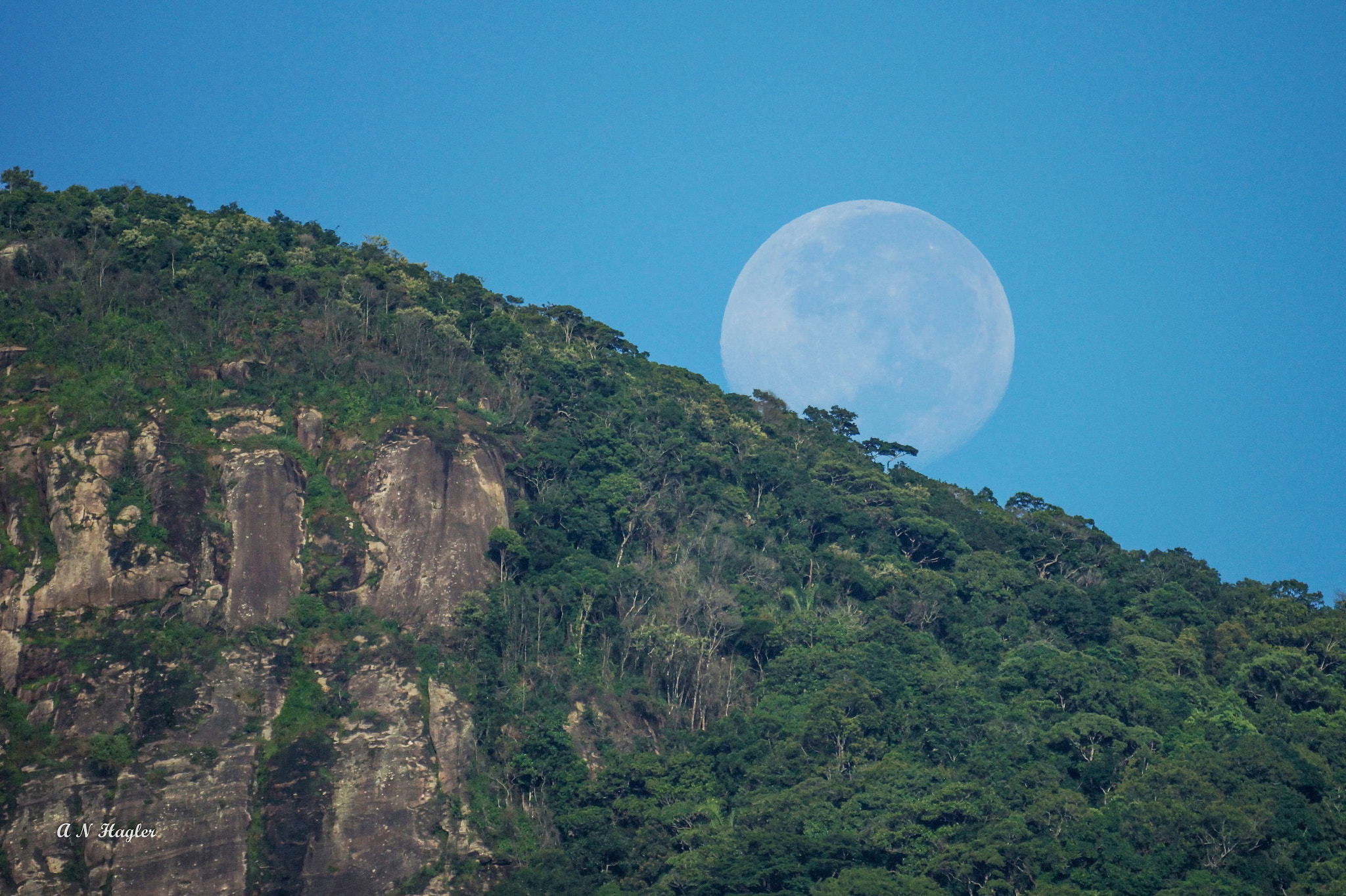 Sony 500mm F8 Reflex sample photo. Moon set são conrado photography