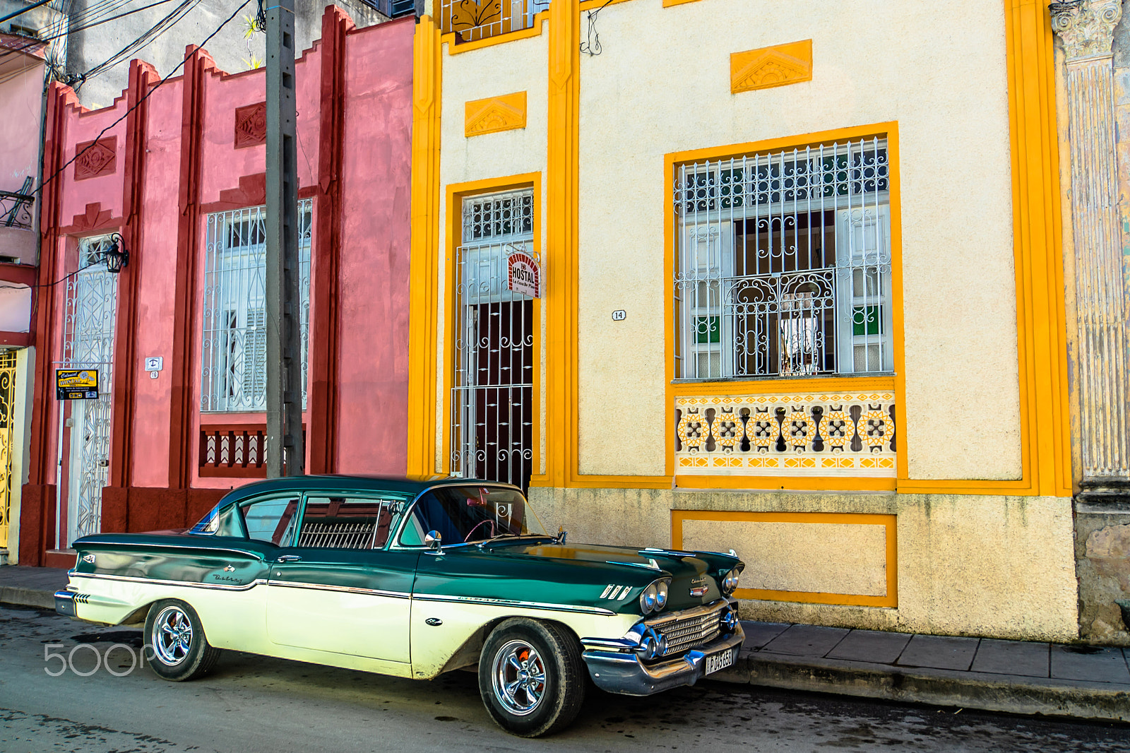 Sony E 18-200mm F3.5-6.3 OSS LE sample photo. Cuba colours photography