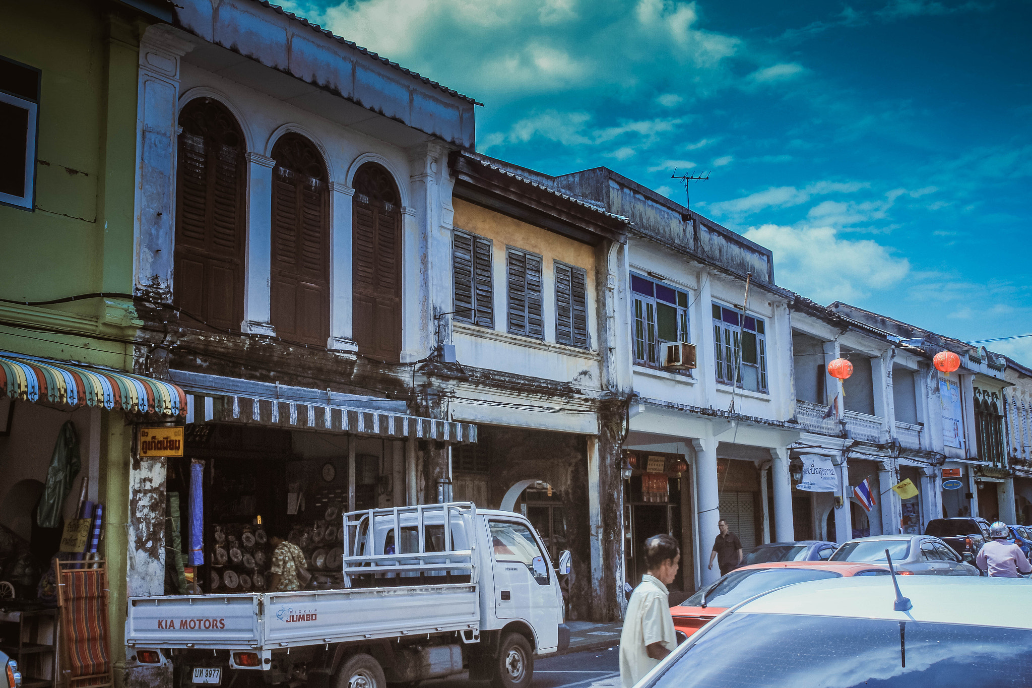 Canon EF 17-35mm f/2.8L + 1.4x sample photo. Thailand photography