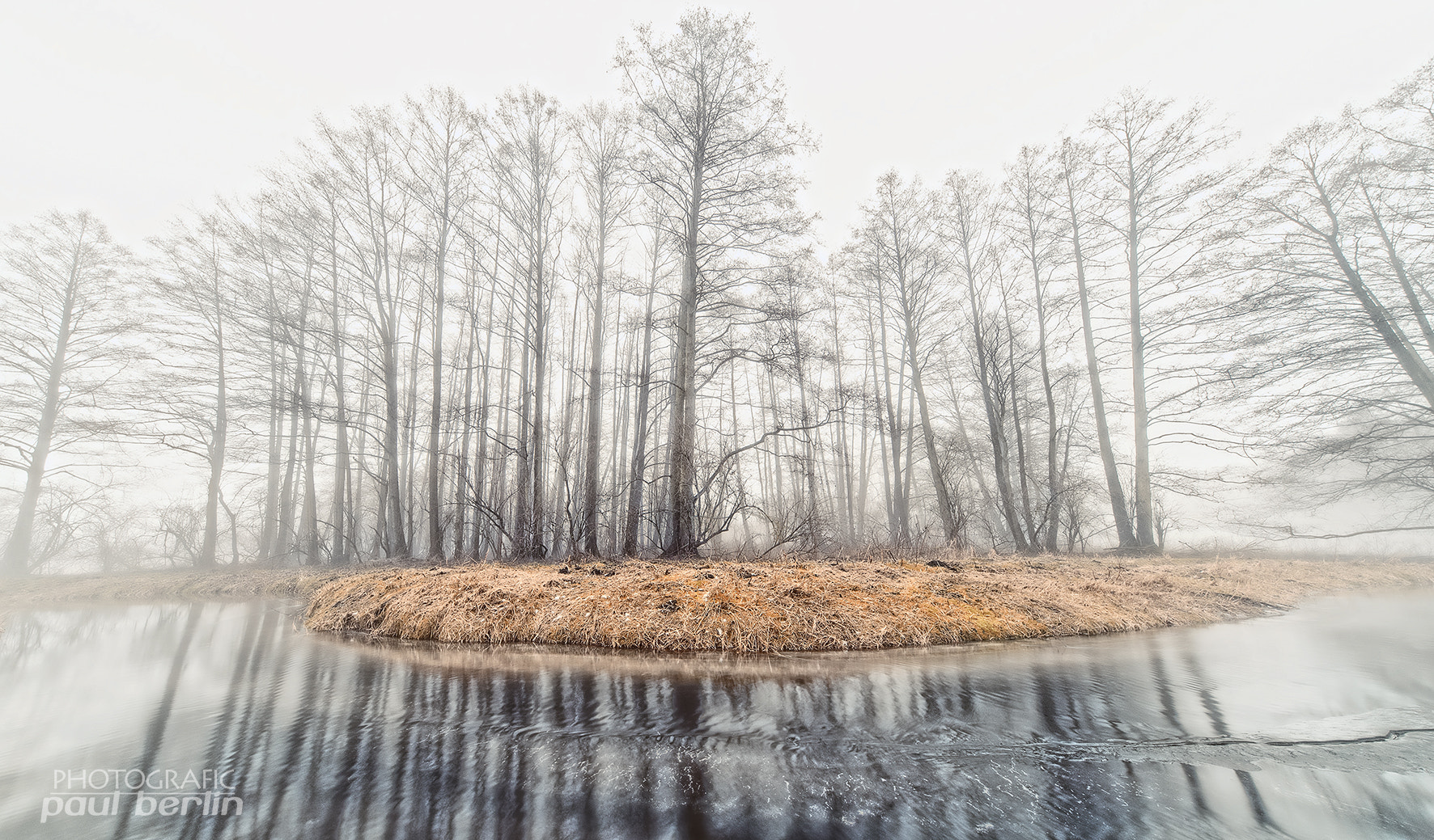 Sigma 12-24mm F4.5-5.6 EX DG Aspherical HSM sample photo. The island in the river photography