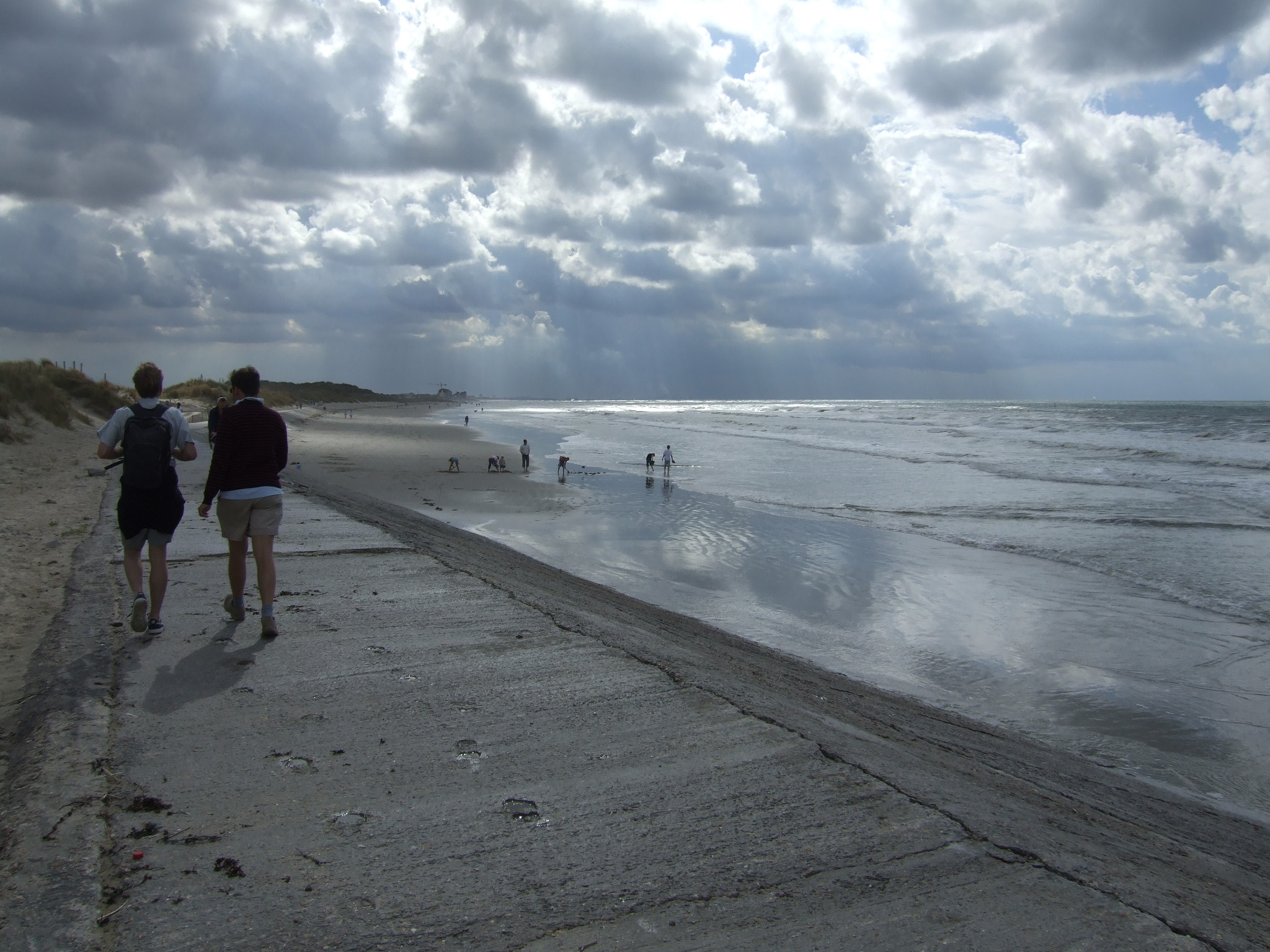 Fujifilm FinePix E900 sample photo. Dscf4254.jpg belgian coast bad weather photography