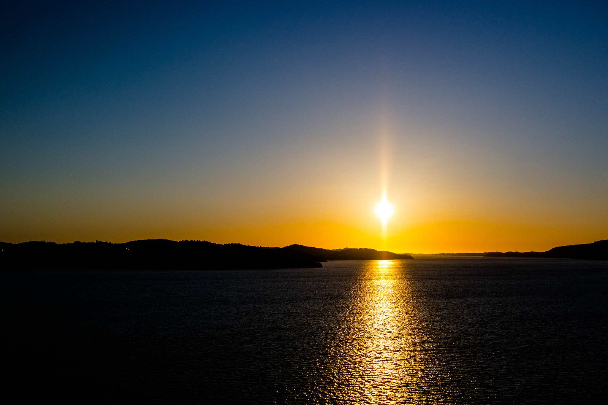 Samsung NX300 + Samsung NX 20-50mm F3.5-5.6 ED sample photo. Sunset photography
